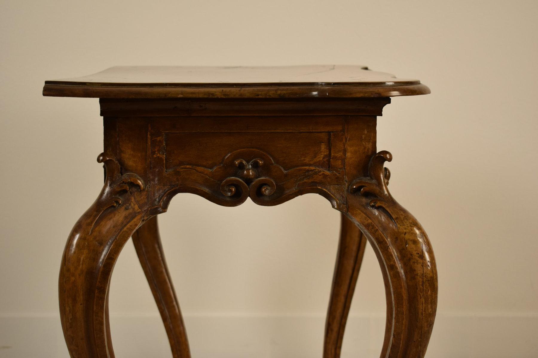 18th Century, Italian Louis XV Solid Walnut Wood Console Table 7