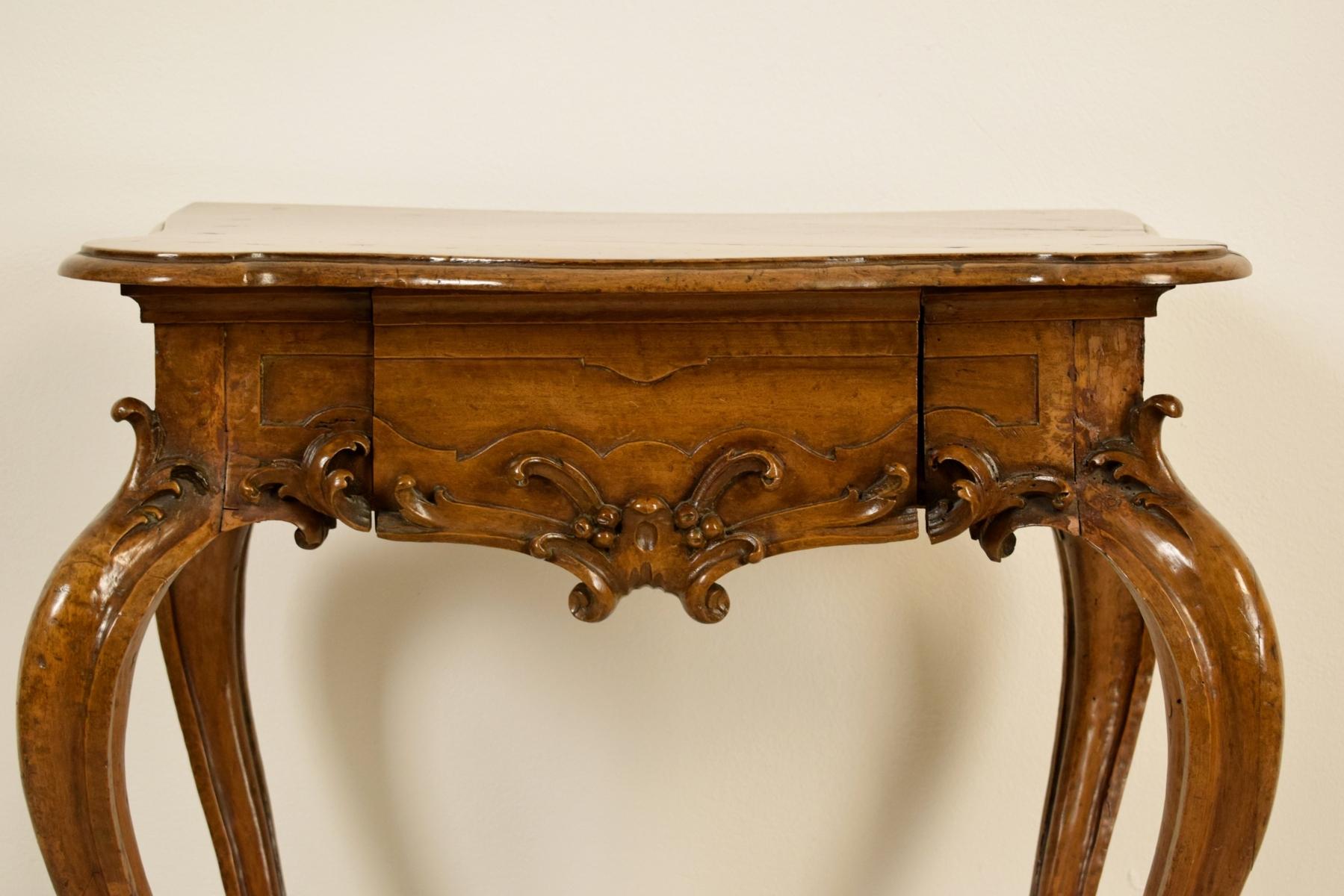 18th Century, Italian Louis XV Solid Walnut Wood Console Table 1
