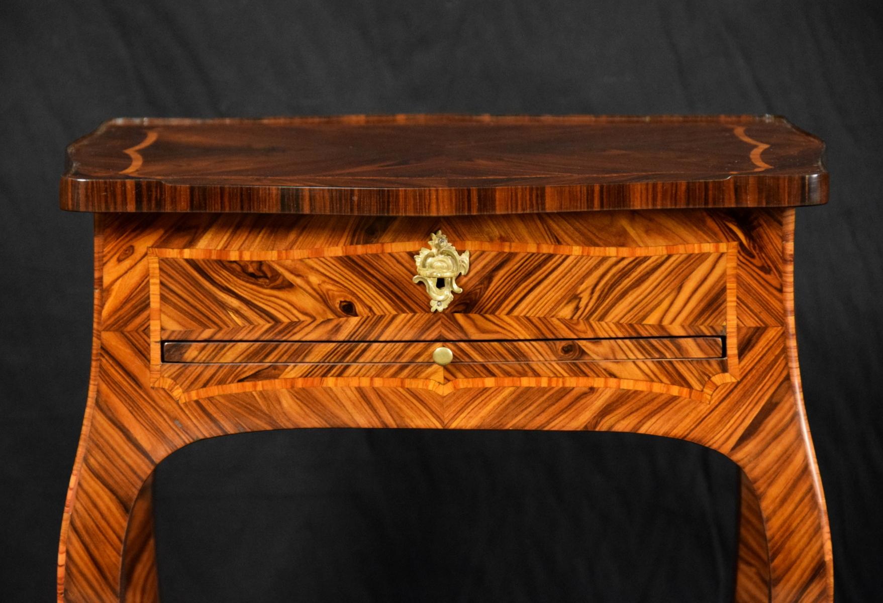 18th Century, Italian Louis XV Wood Coffee Table 2