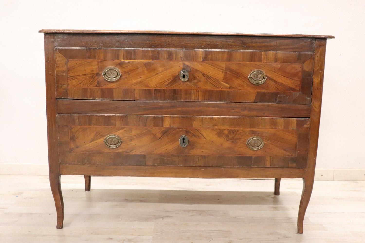 18th Century Italian Louis XV Walnut Antique Chest of Drawers For Sale 1