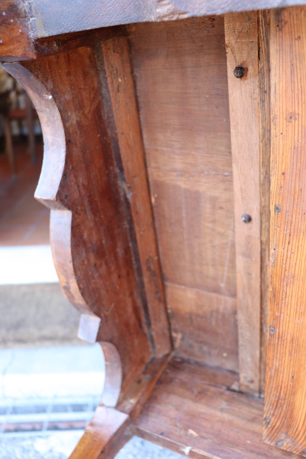 18th Century Italian Louis XV Walnut Wood Writing Desk 13