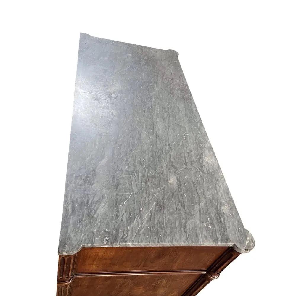 Noce Commode Luigi XVI del XVIII secolo in noce con marmo grigio in vendita