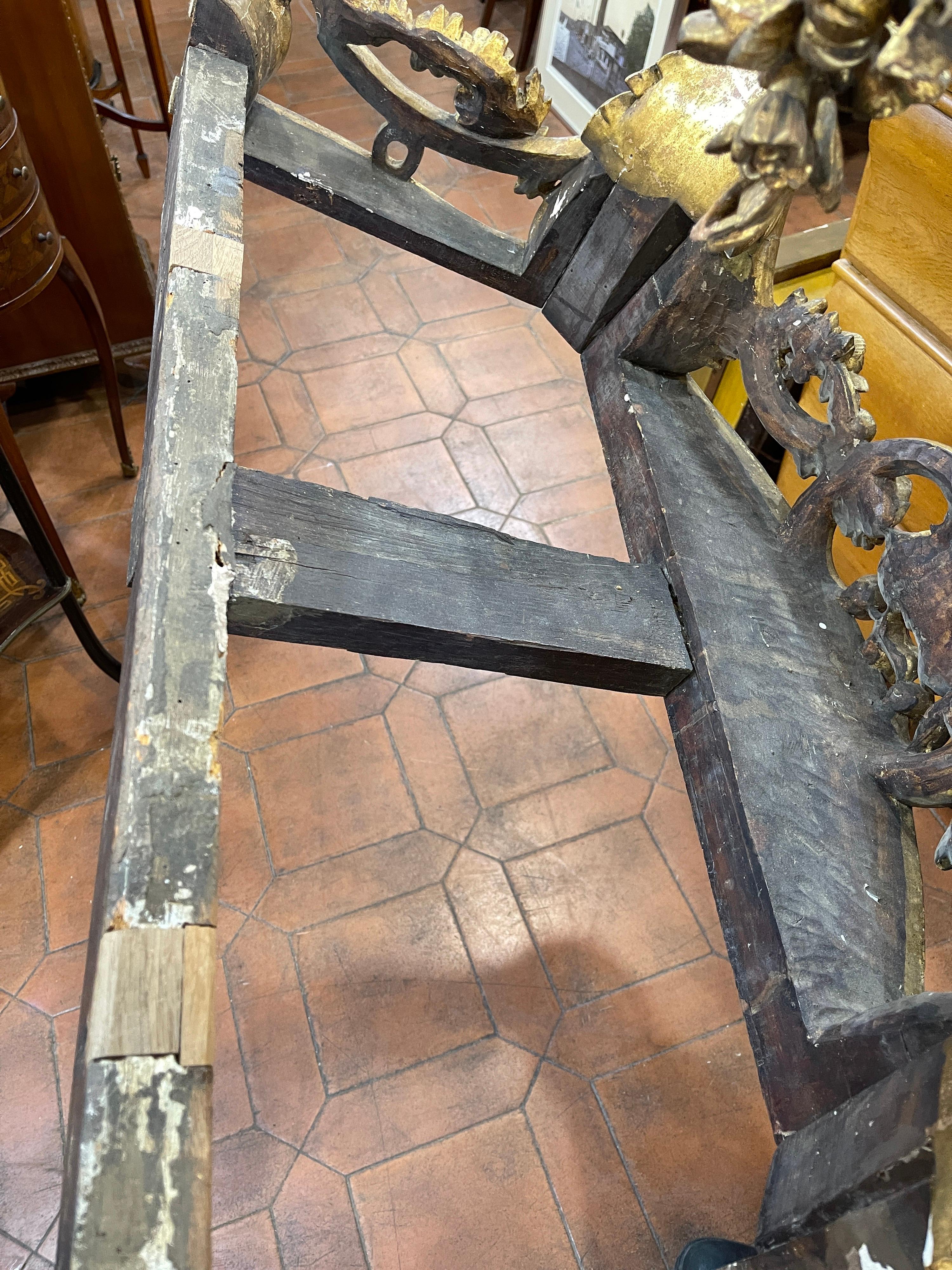 Tavolo consolle italiano Luigi XVI del XVIII secolo in Wood Wood dorato e marmo Portoro, 1780 in vendita 8