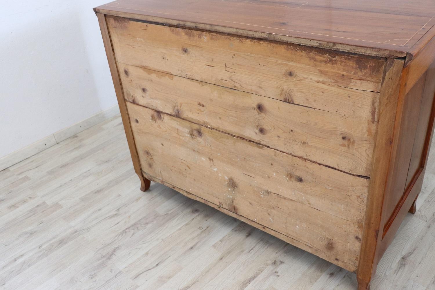 18th Century Italian Louis XVI Inlaid Cherry Wood Commode or Chest of Drawer For Sale 5