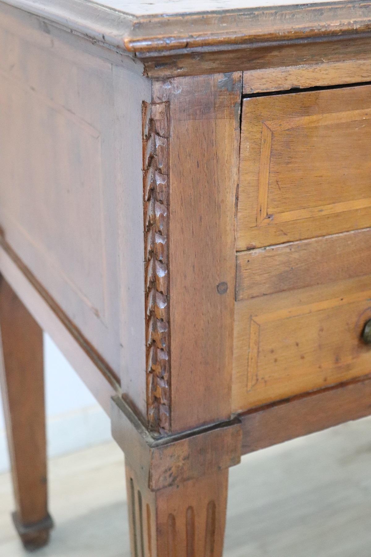 18th Century Italian Louis XVI Inlaid Walnut Antique Writing Table, Desk In Good Condition In Casale Monferrato, IT