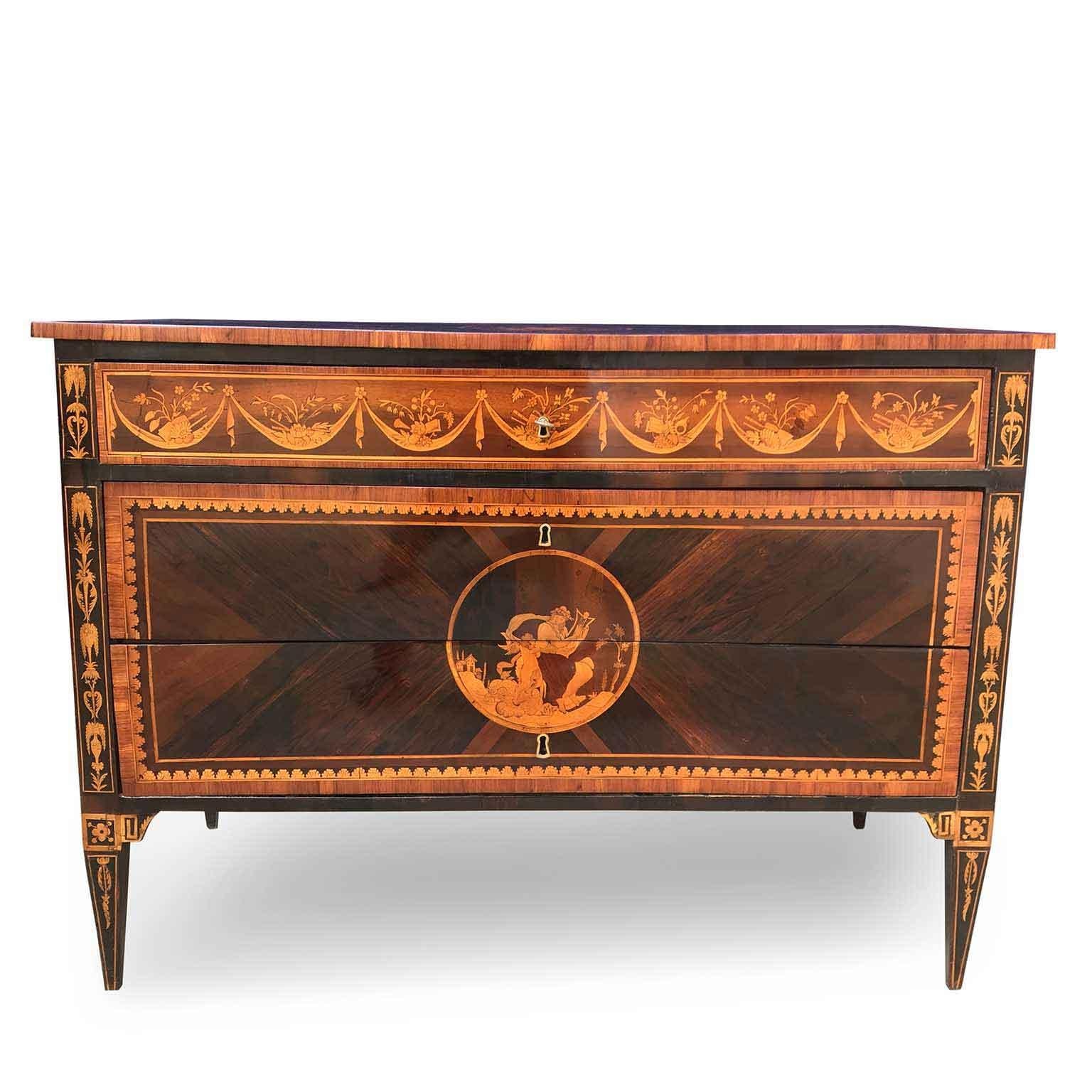 18th Century Italian Louis XVI Commode Maggiolini Style Marquetry In Good Condition For Sale In Milan, IT