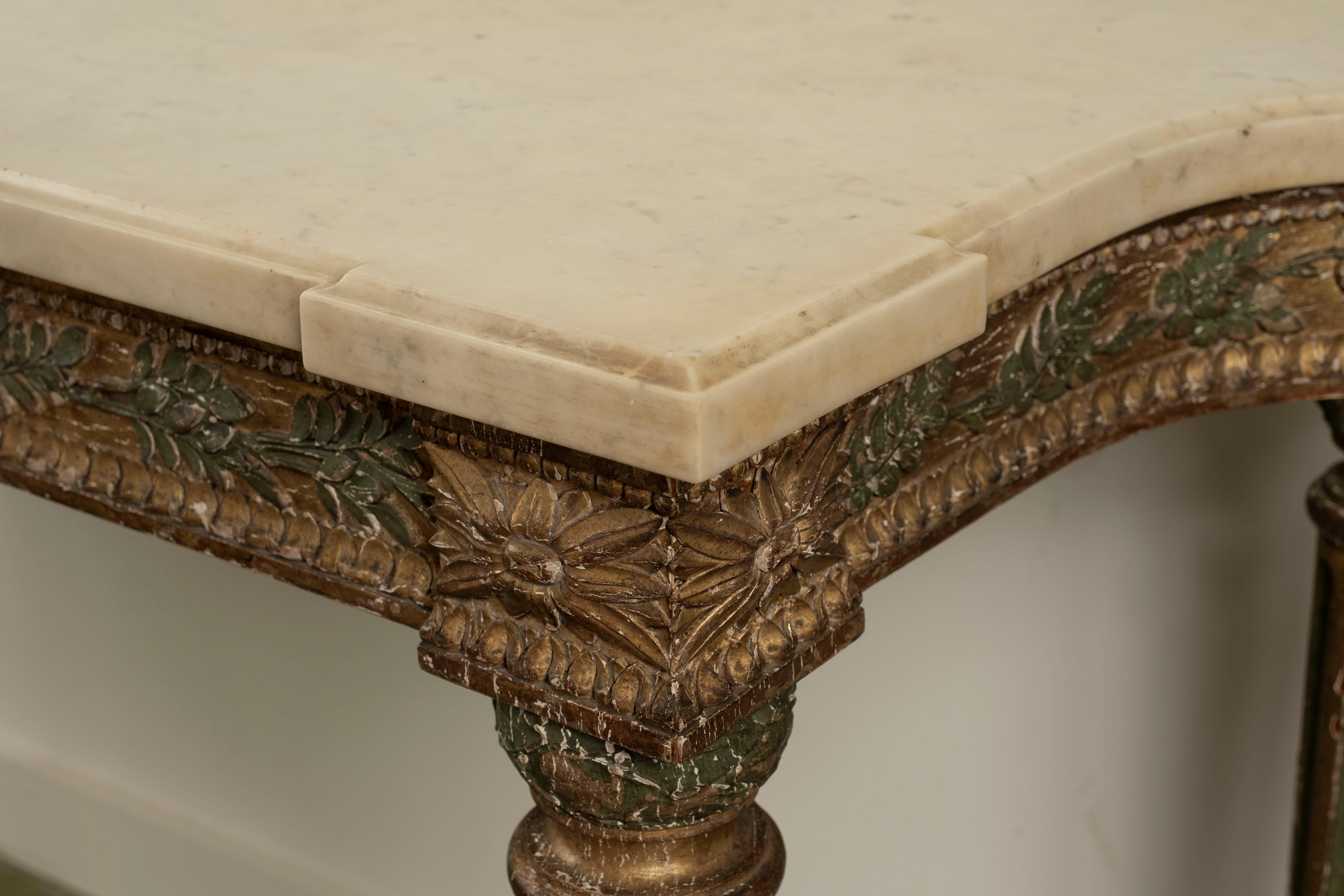 Italienischer Louis XVI-Konsolentisch mit Gemälden und Giltwood aus dem 18. im Angebot 1