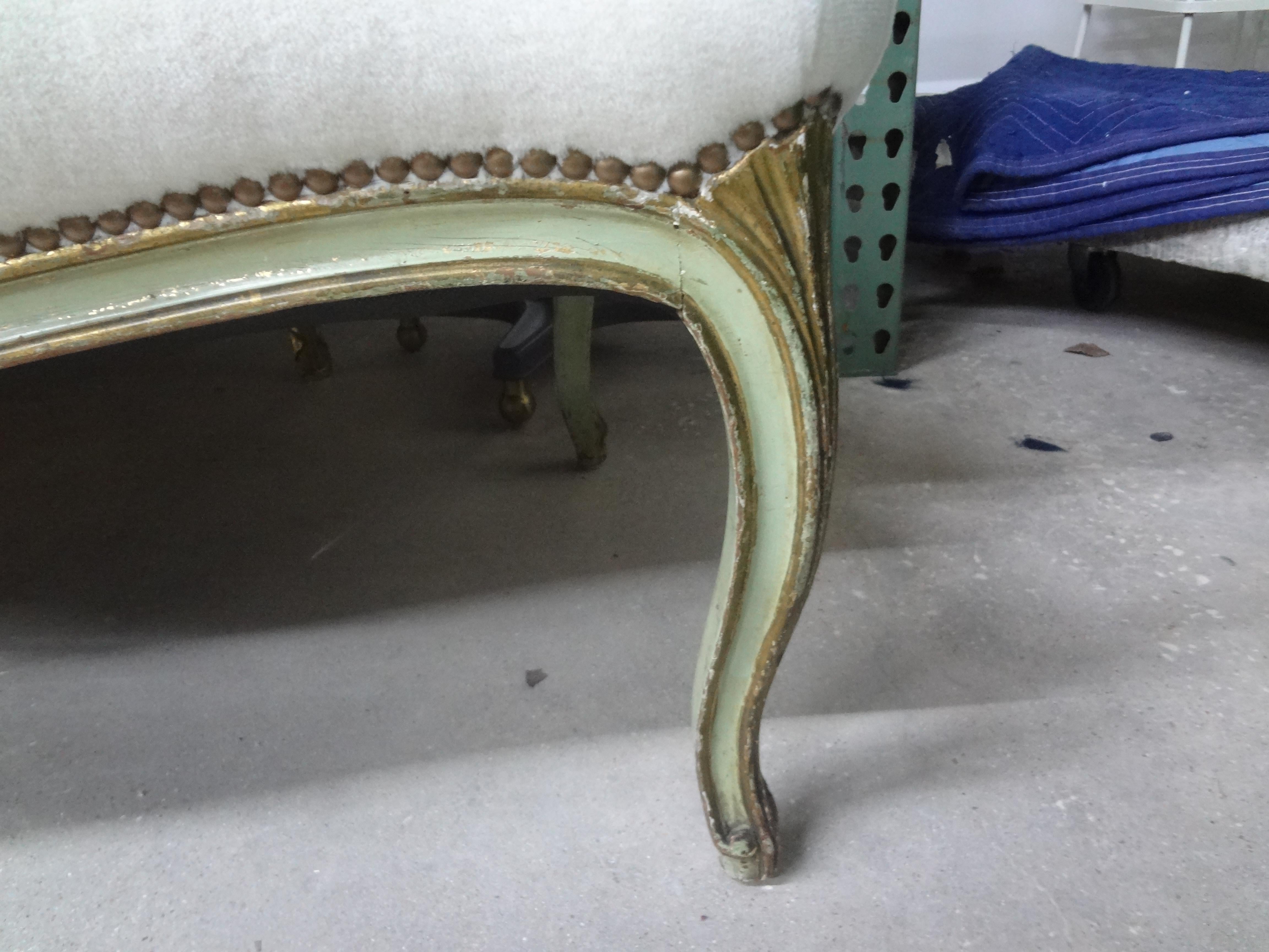 18th Century Italian Louis XVI Painted and Parcel Gilt Loveseat In Good Condition For Sale In Houston, TX