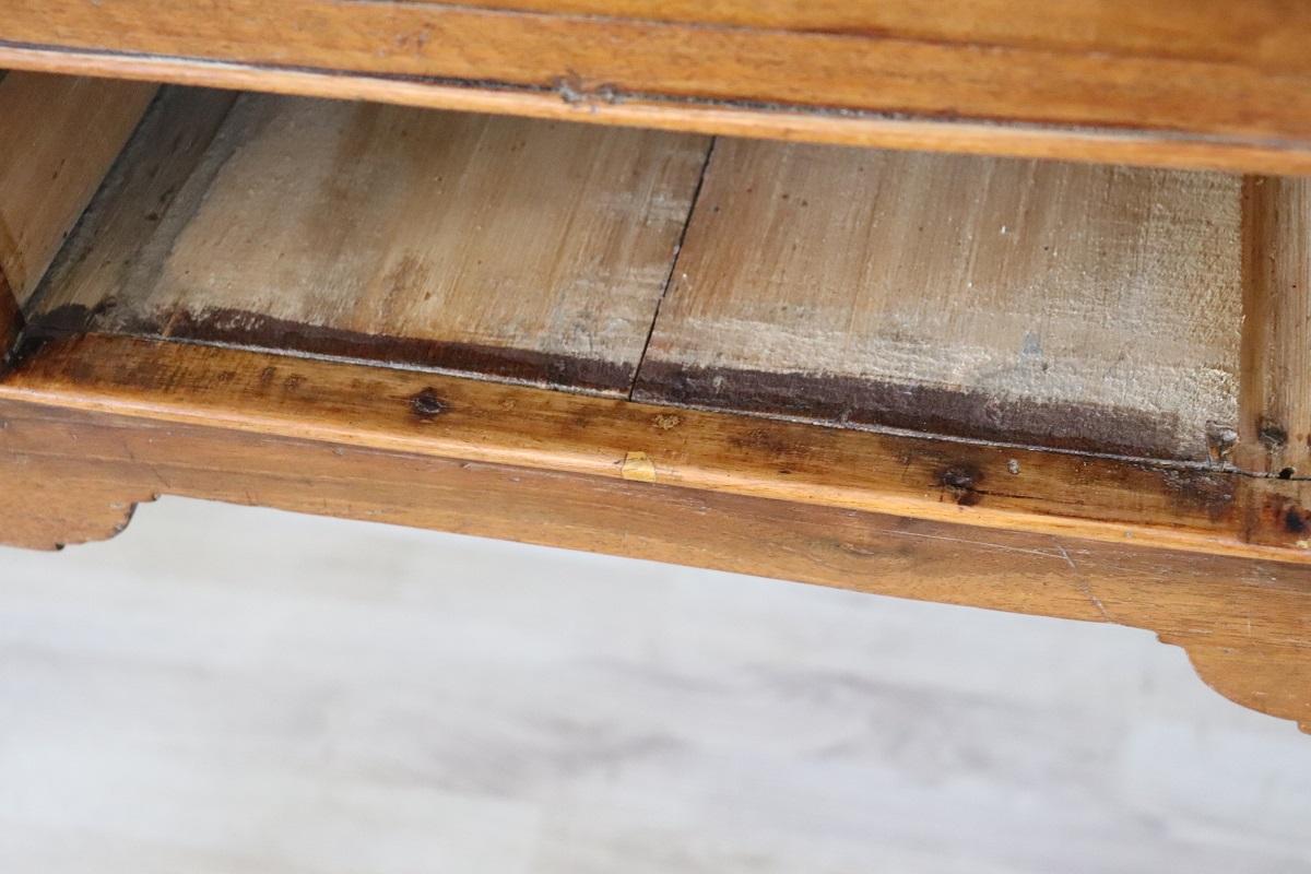 18th Century Italian Louis XVI Solid Walnut Wood Antique Writing Desk For Sale 7