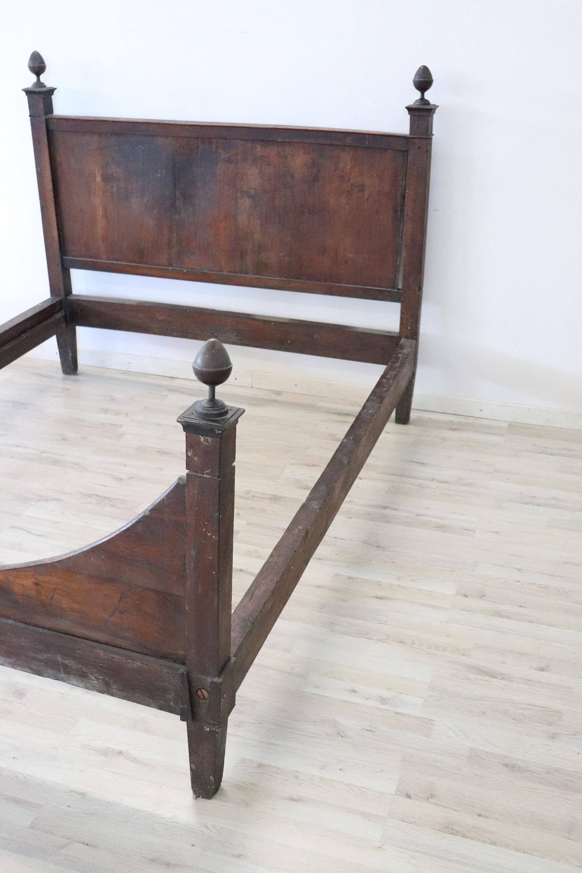 Beautiful Italian Louis XVI carved walnut bed. The bed is very linear with delicate classic style. antique walnut has reached a great patina Internal measures cm 192 x 141 inch 75,5906 x 55,5118.
The antique bed have been used in need of