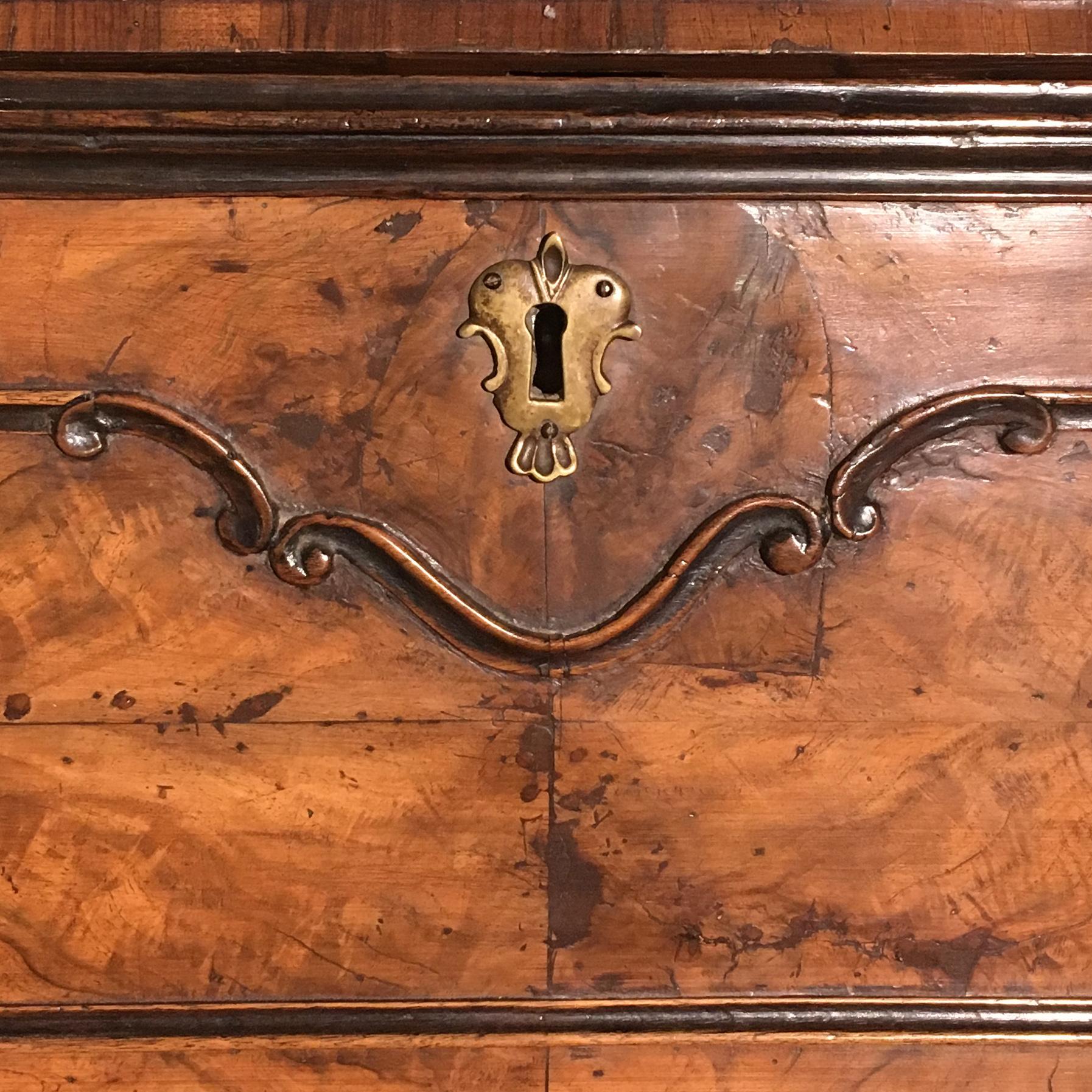 18th Century Italian Louis XVI Walnut Root, Solid and Ebonized Walnut Bureau For Sale 3