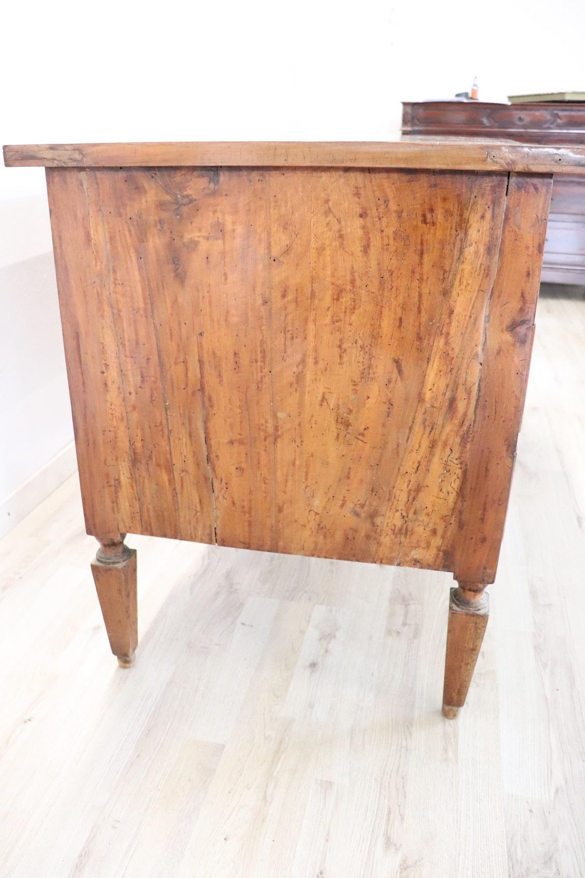 18th Century Italian Louis XVI Walnut Wood Antique Writing Desk 5