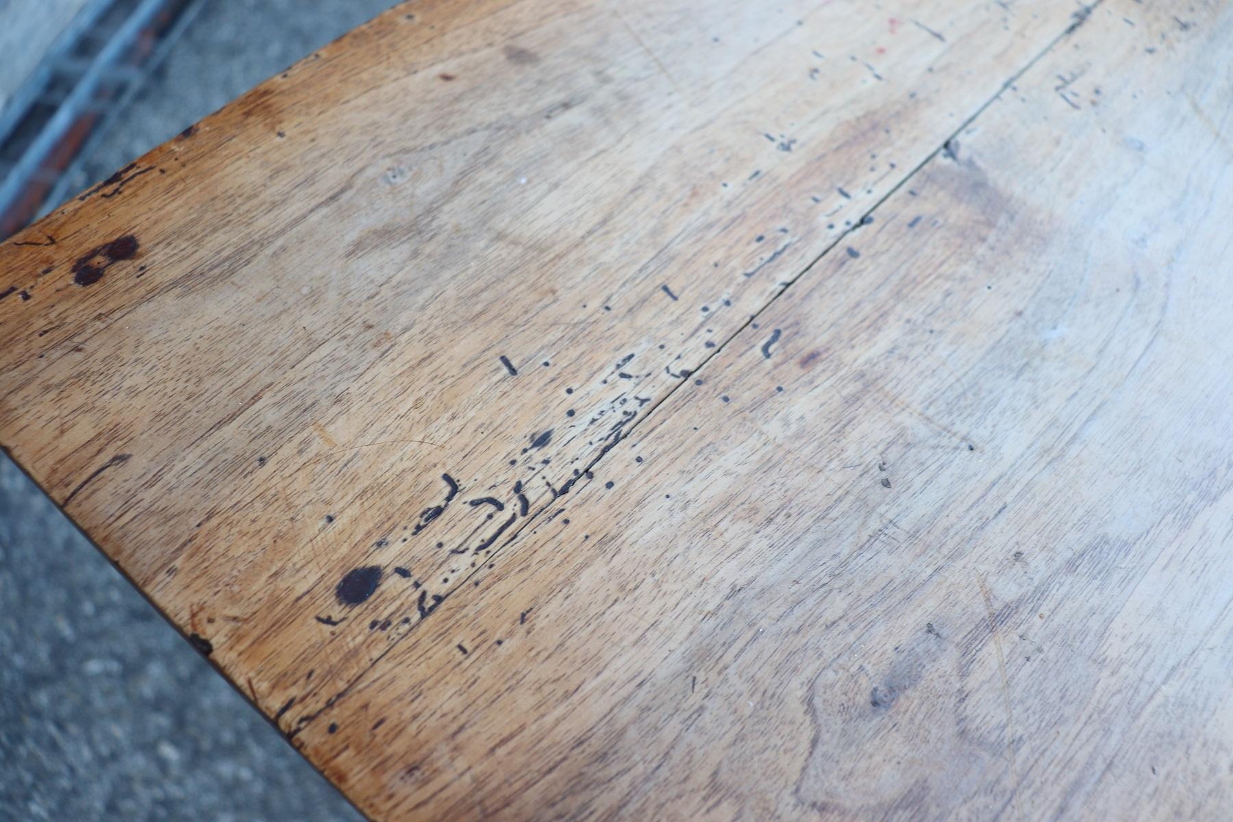 Late 18th Century 18th Century Italian Louis XVI Walnut Wood Writing Desk