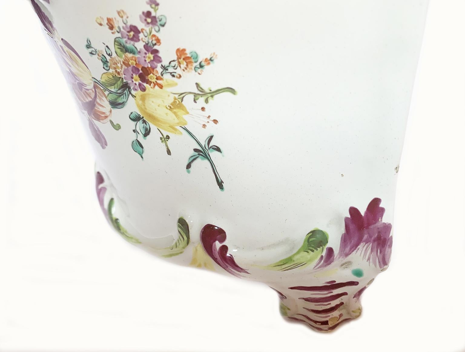 Rococo Italian Maiolica Flower Pot Pasquale Rubati, Milano, 1770 circa For Sale 13