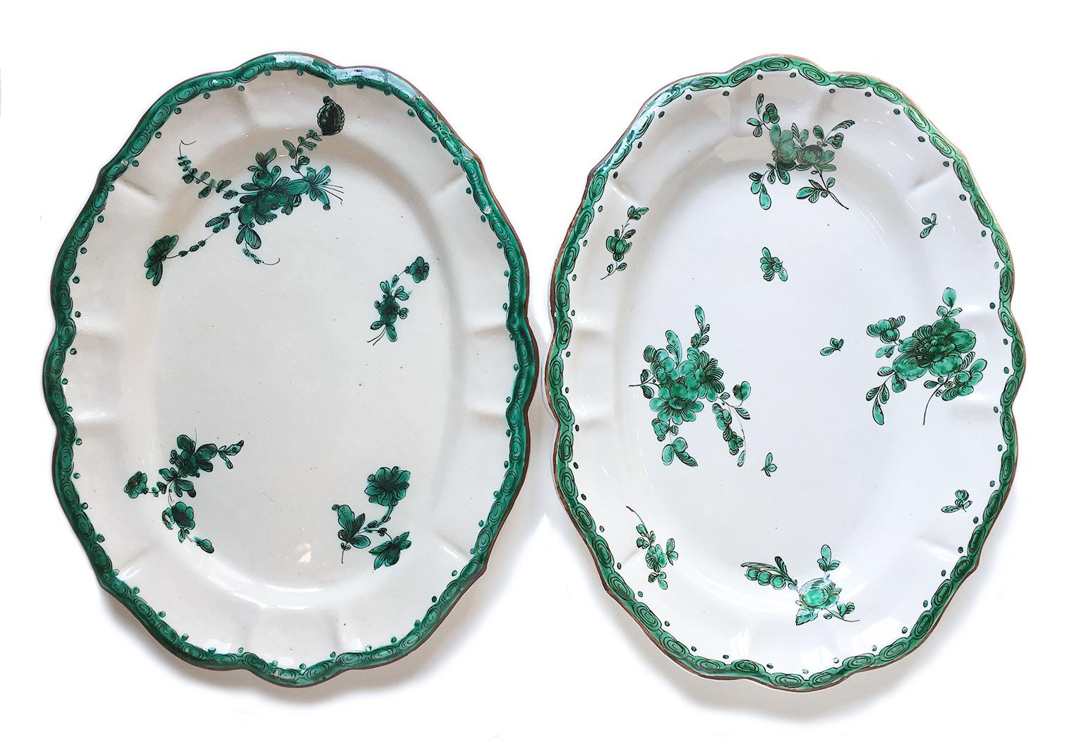 Servizio italiano in maiolica Pasquale Rubati Milano con fiori verdi, circa 1780 5