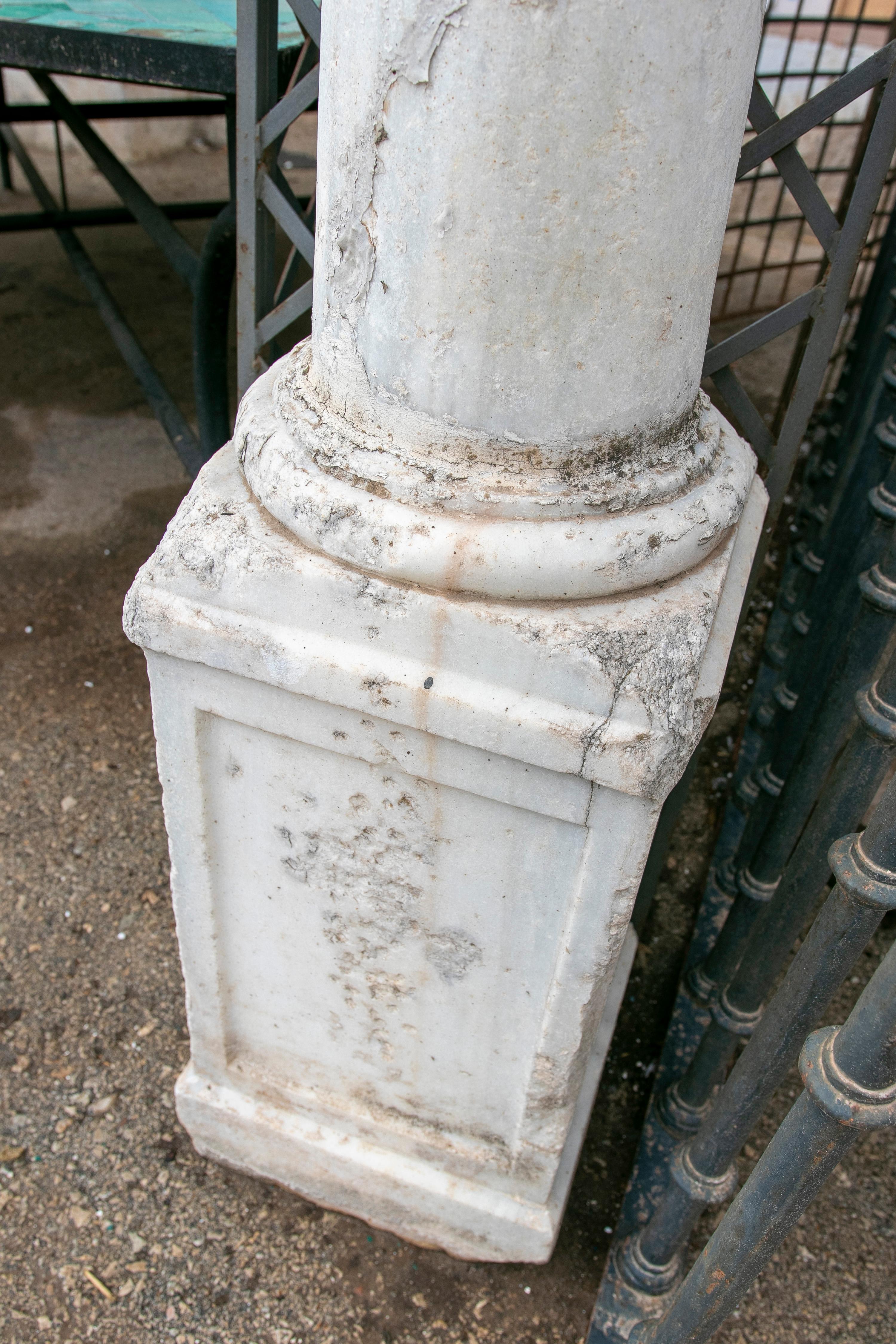 18th Century and Earlier 18th Century Italian Marble Column with Rectangular Base For Sale
