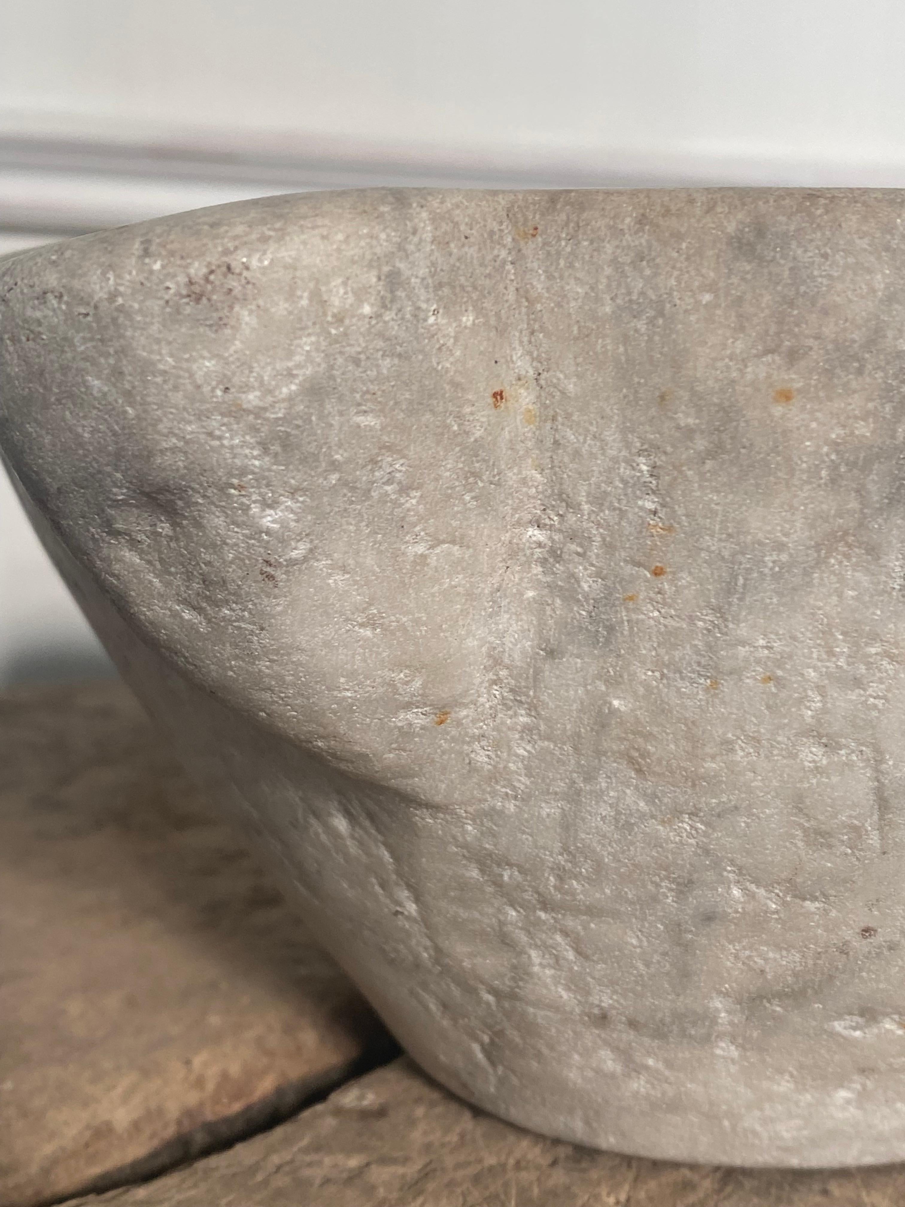 18th Century Italian Marble Mortar In Good Condition For Sale In Nijlen, BE