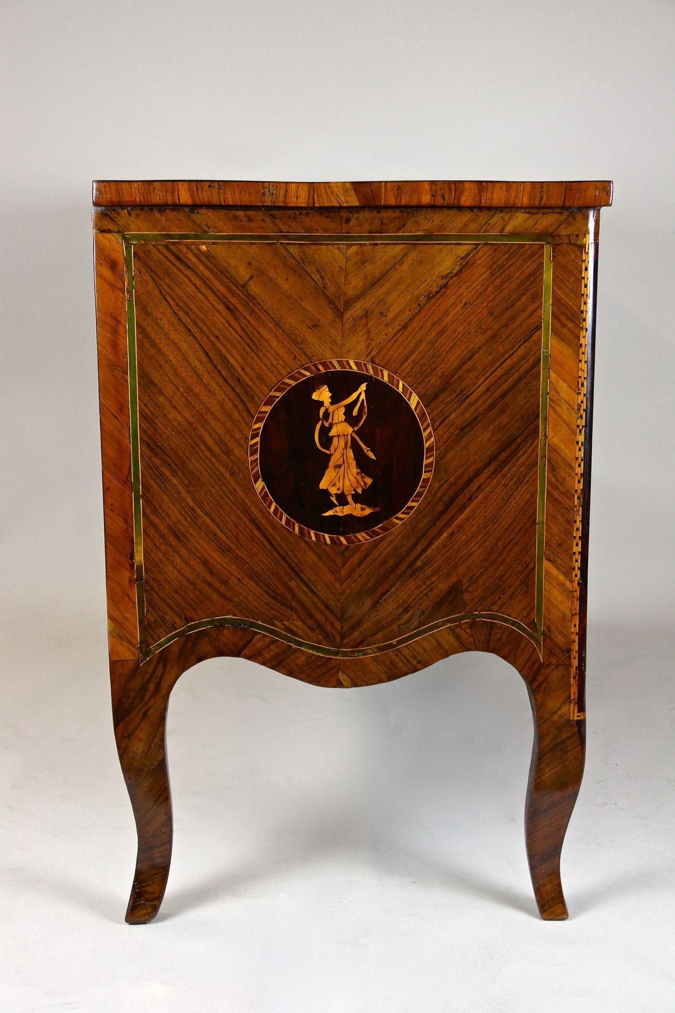 18th Century Italian Marquetry Chest Of Drawers Museum Quality, Milan ca. 1760 For Sale 10