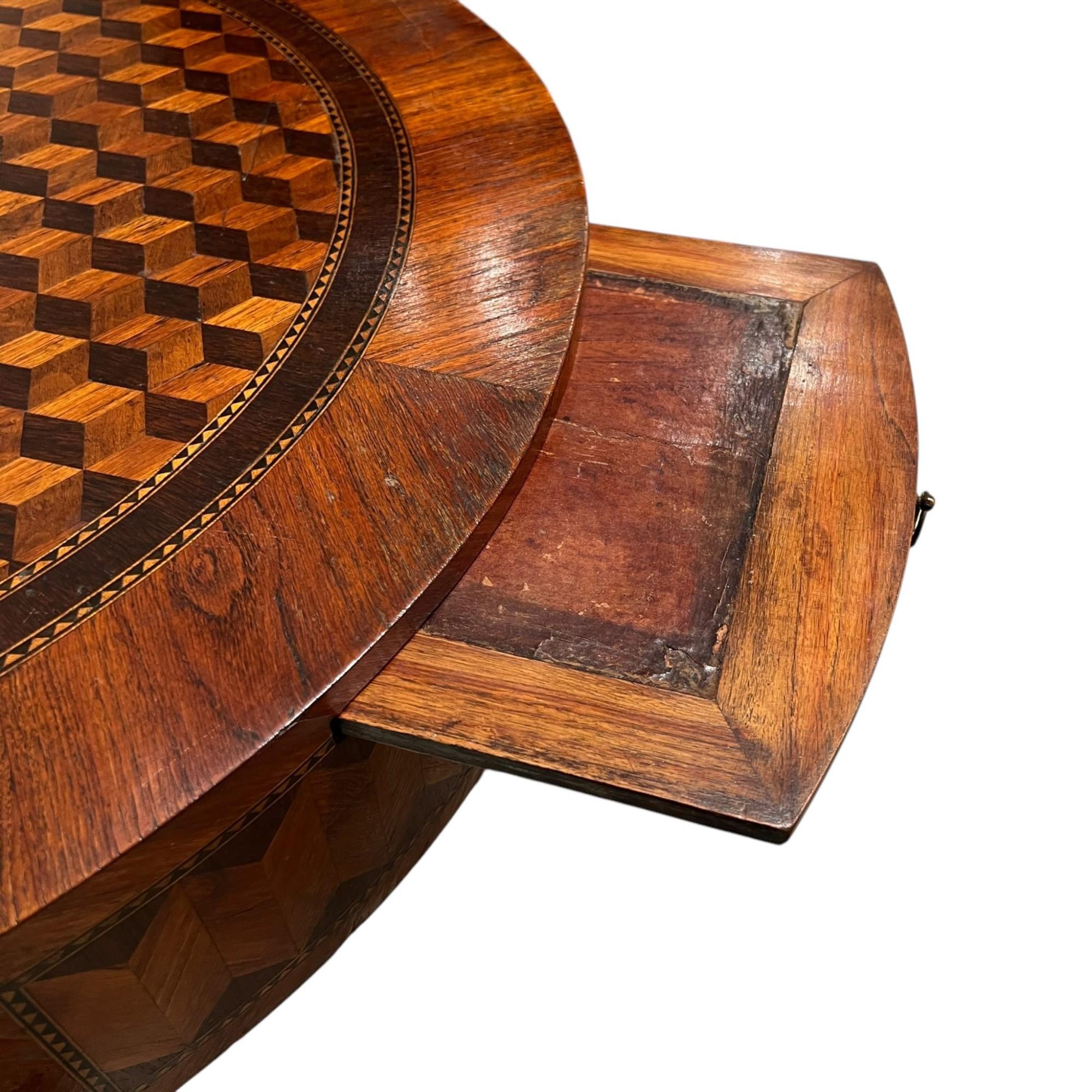 Marqueterie Table à jeux en marqueterie italienne du 18e siècle en vente