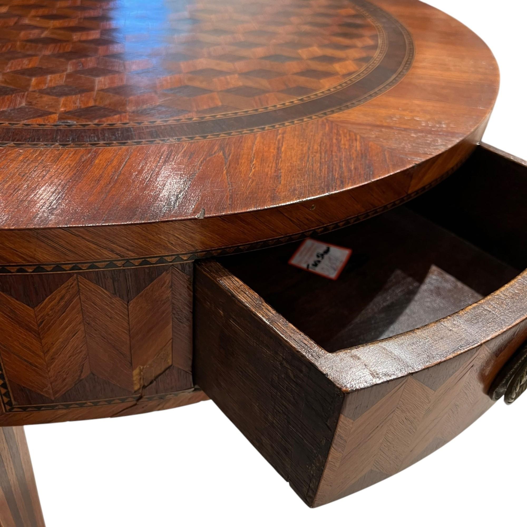 Table à jeux en marqueterie italienne du 18e siècle État moyen - En vente à New Orleans, LA