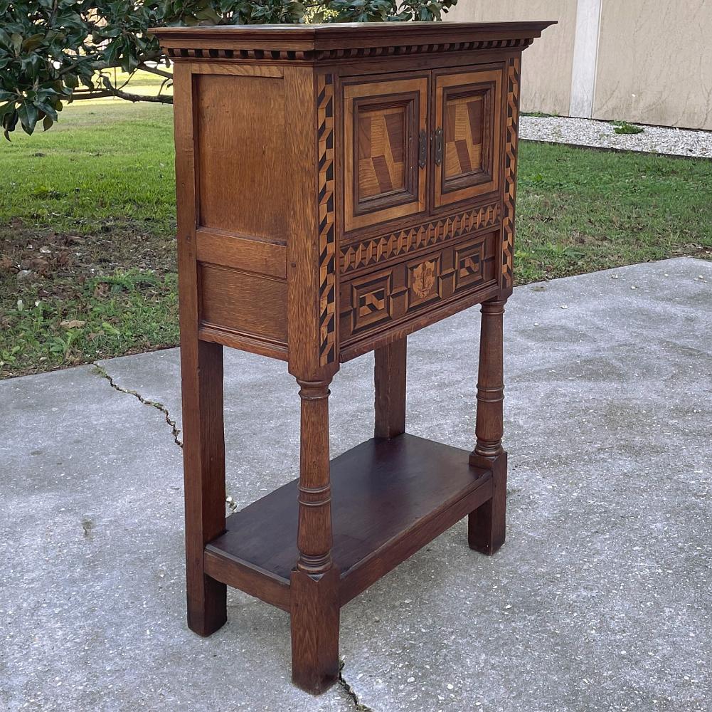 18th Century Italian Marquetry Raised Cabinet In Good Condition For Sale In Dallas, TX