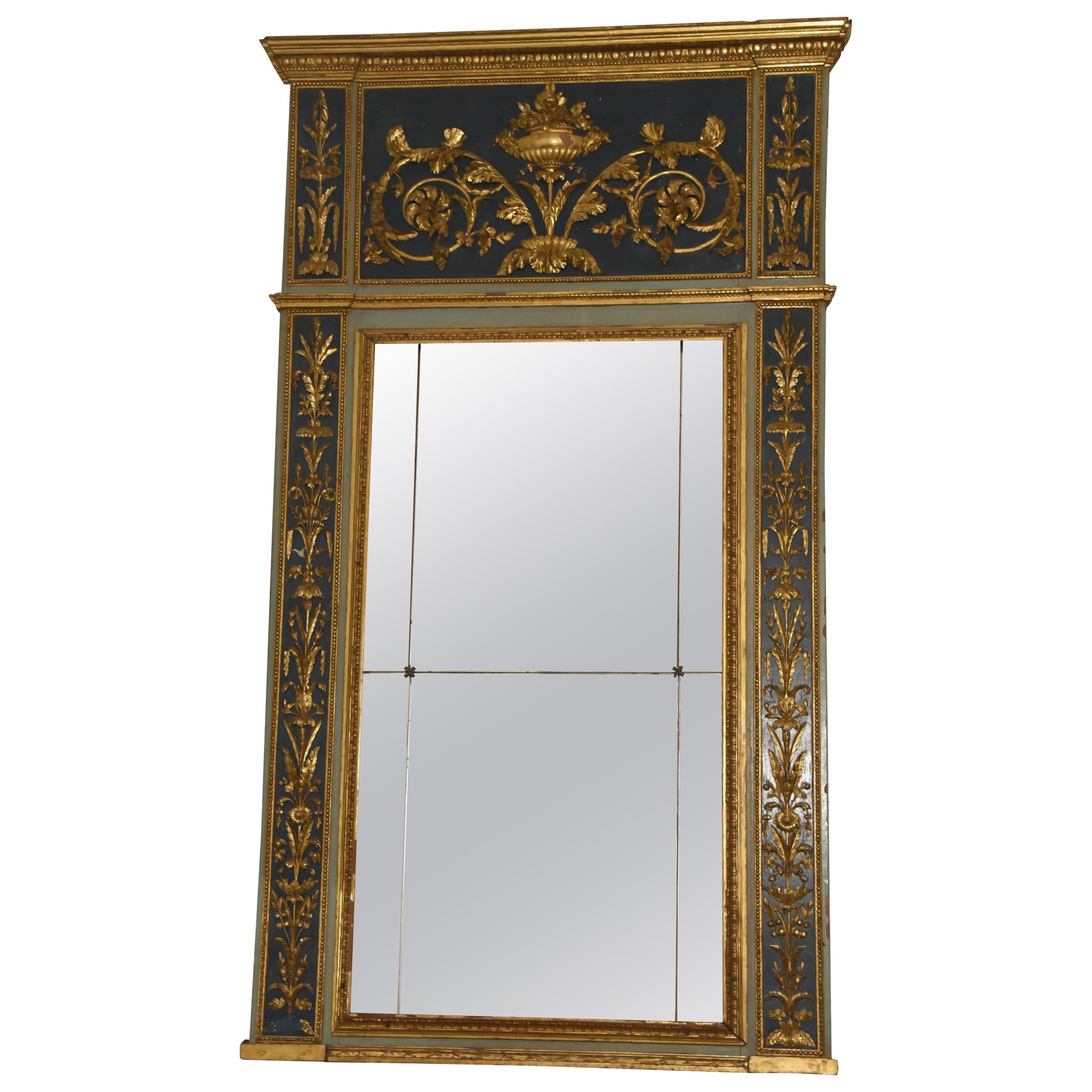 18th Century Italian Mirror Louis XVI Carved and Gilded in Gold leaf, 1760 For Sale