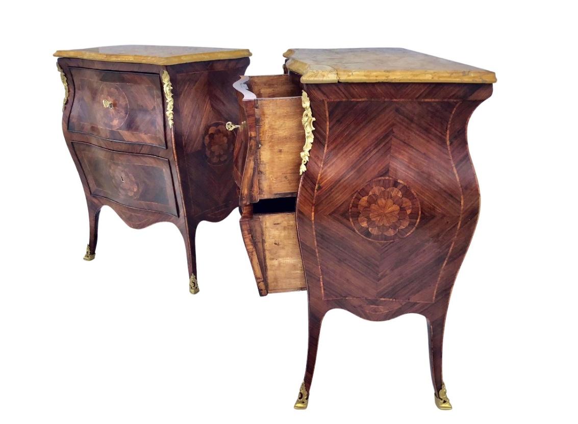  18th Century Italian Neapolitan Inlaid Nightstand Bed Side Tables Commodini For Sale 1