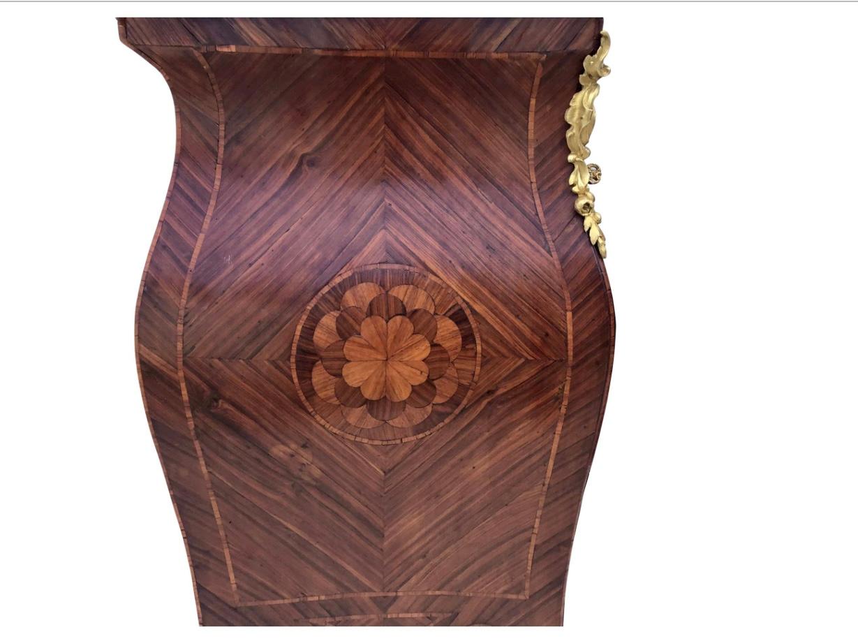  18th Century Italian Neapolitan Inlaid Nightstand Bed Side Tables Commodini In Good Condition For Sale In Bradenton, FL