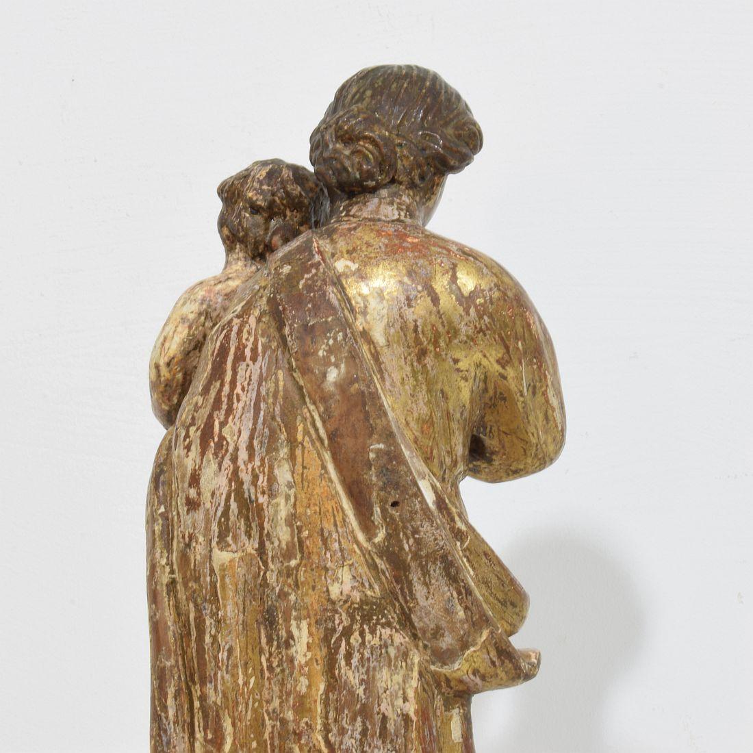 Italienische neoklassizistische geschnitzte Holz Madonna mit Kind aus dem 18. Jahrhundert im Angebot 3