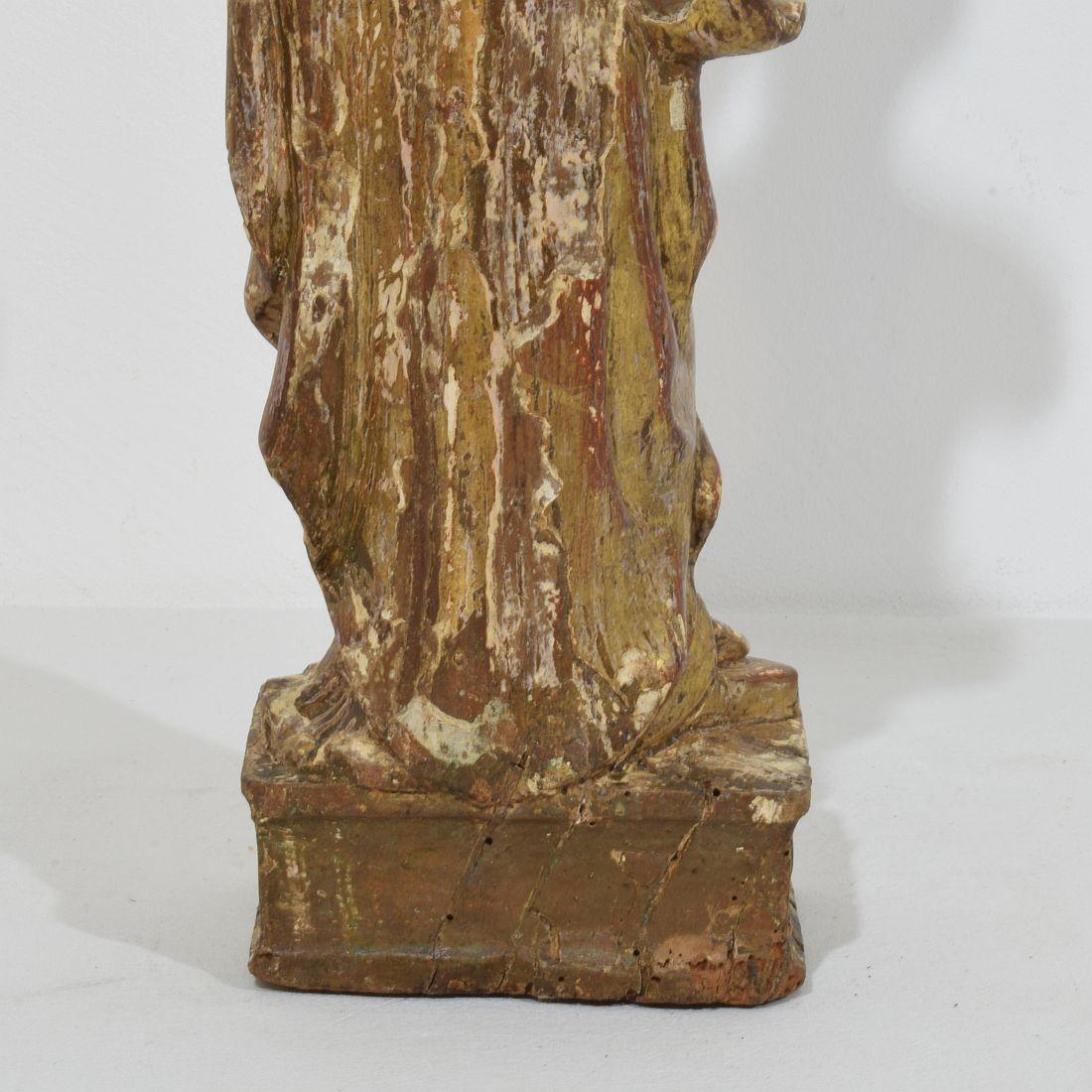 Italienische neoklassizistische geschnitzte Holz Madonna mit Kind aus dem 18. Jahrhundert im Angebot 7
