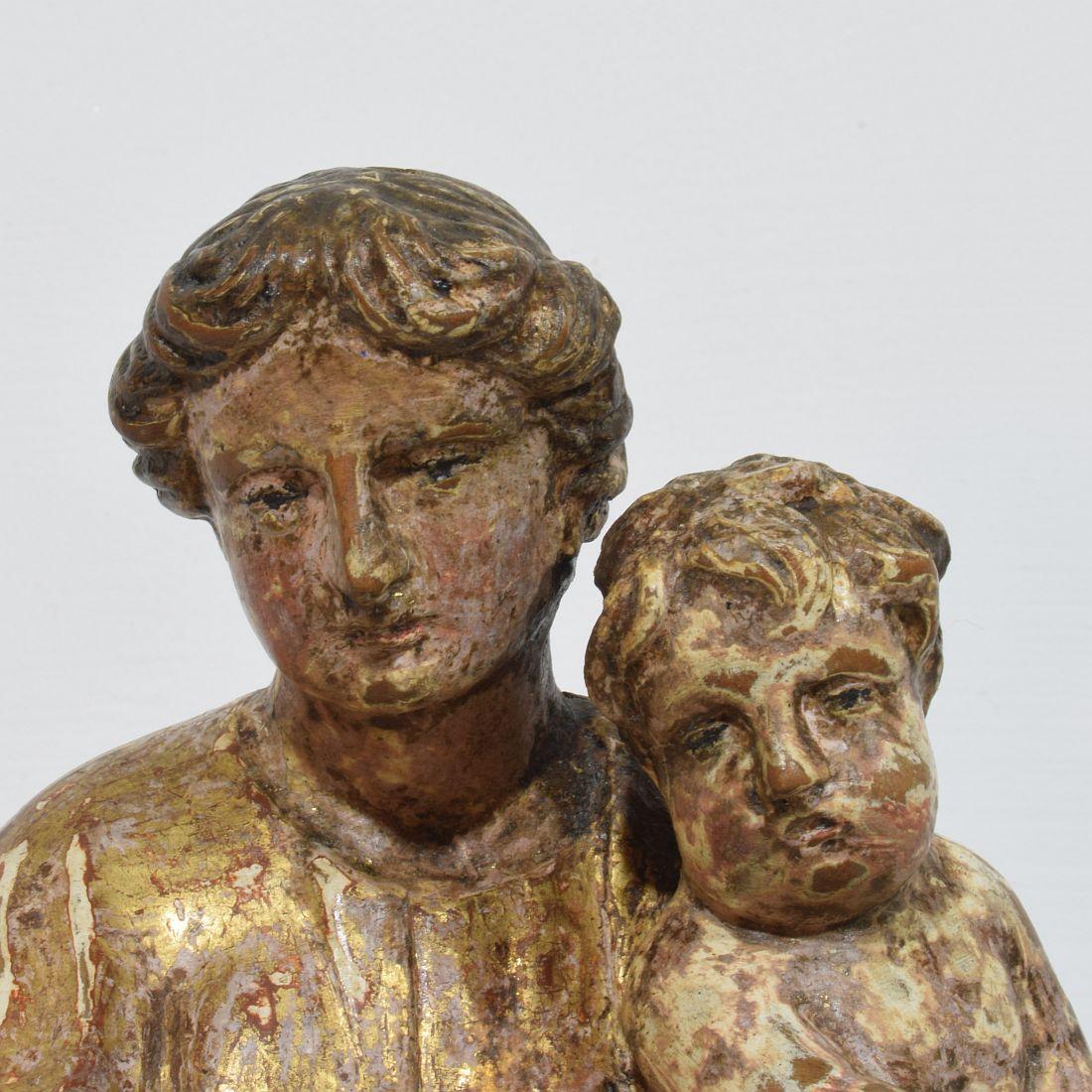 Italienische neoklassizistische geschnitzte Holz Madonna mit Kind aus dem 18. Jahrhundert im Angebot 8