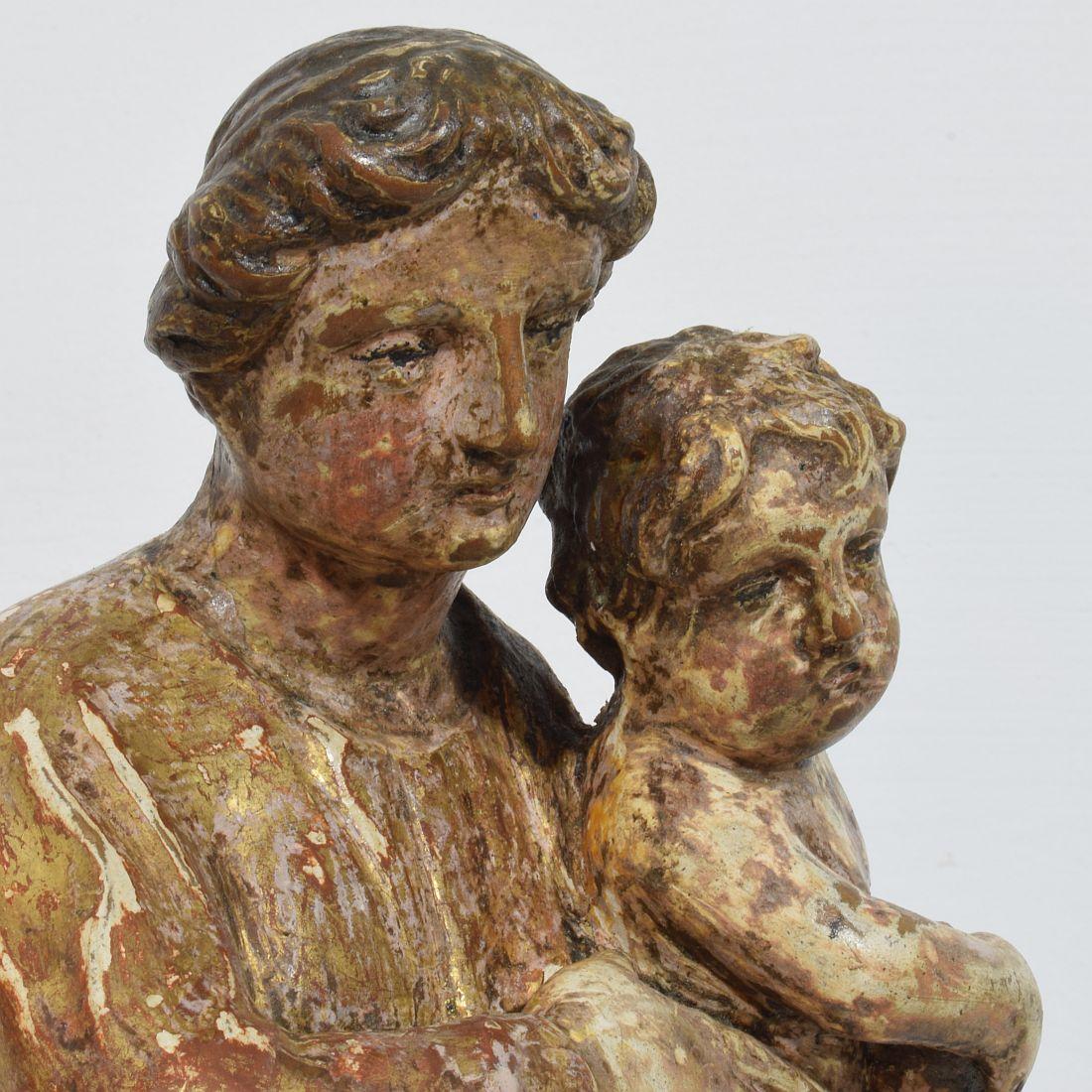 Italienische neoklassizistische geschnitzte Holz Madonna mit Kind aus dem 18. Jahrhundert im Angebot 10