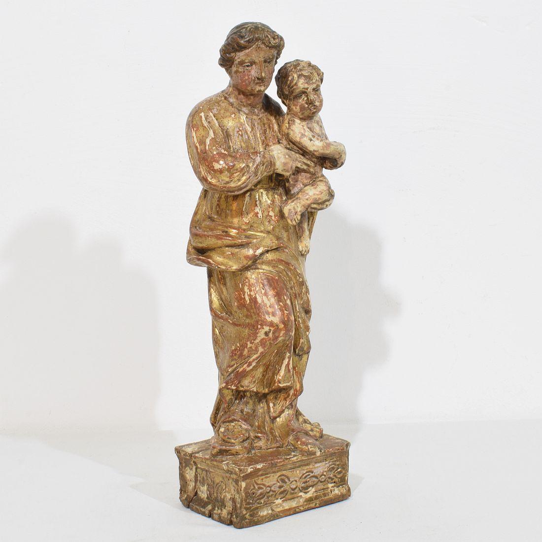 Hand-Carved 18th Century Italian Neoclassical Carved Wooden Madonna With Child For Sale