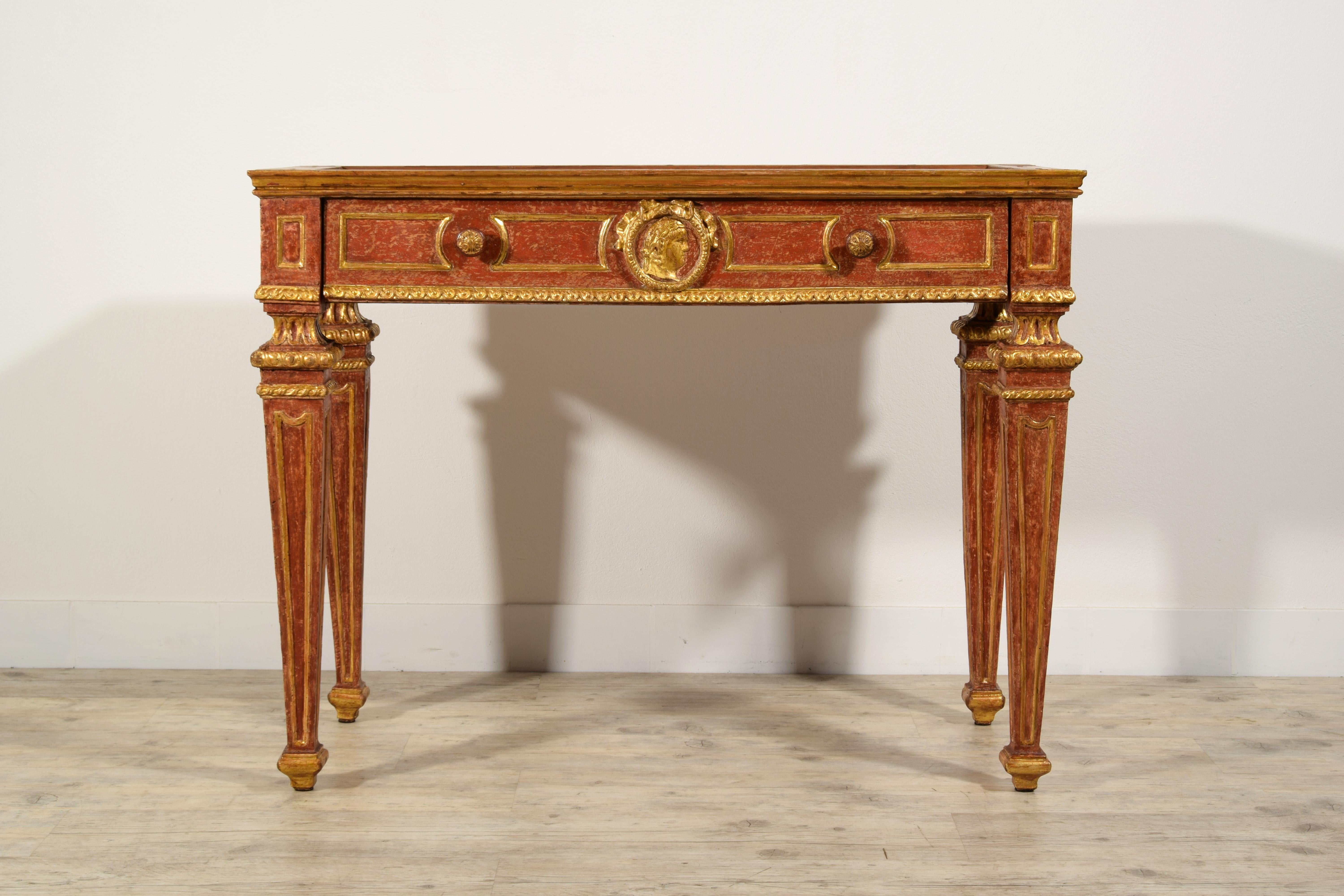 18th Century, Italian Neoclassical Gilded and Red Lacquered Wood with Marble Top For Sale 8