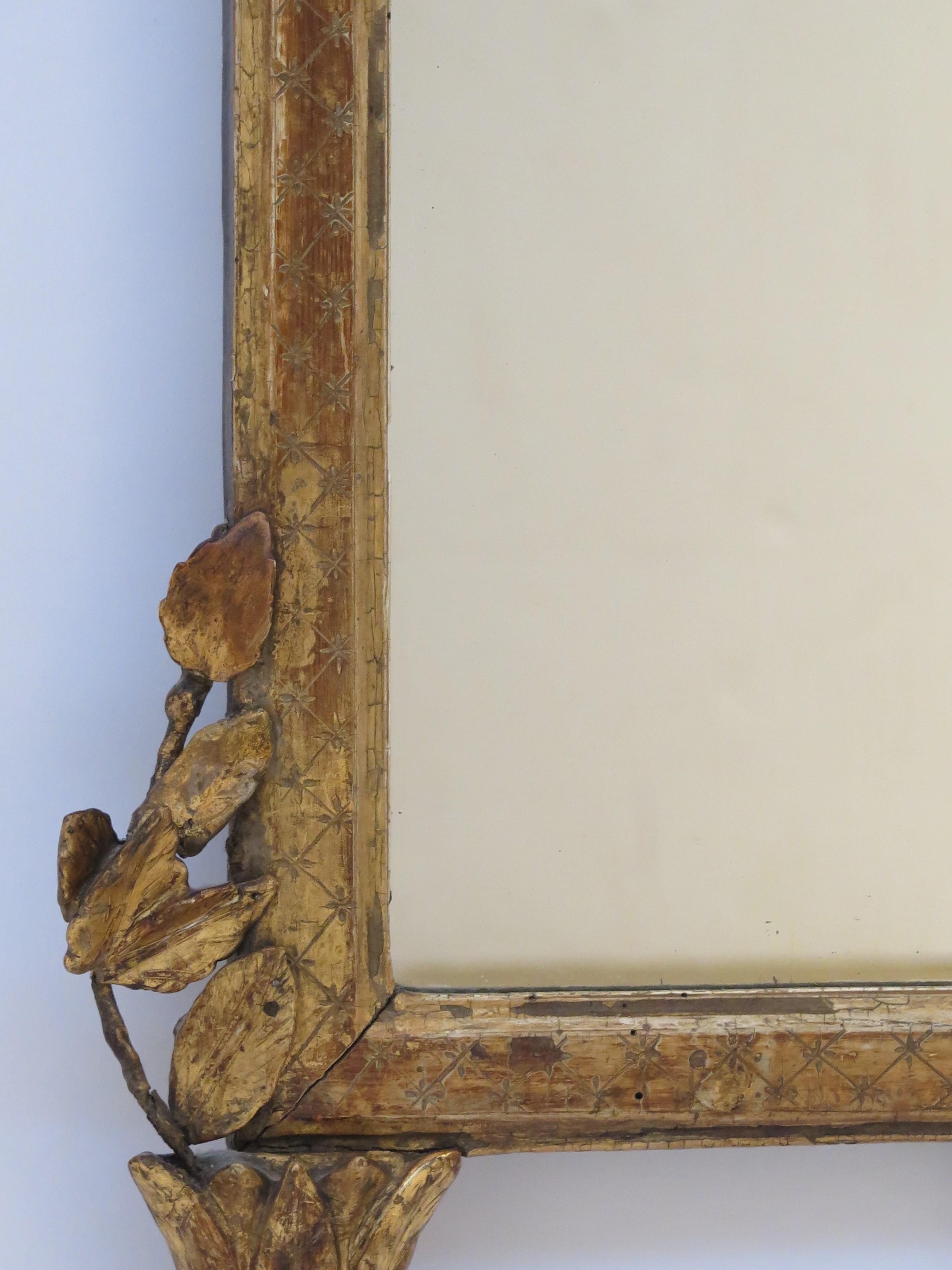 A Italian Neoclassic Giltwood Mirror In Good Condition In Dallas, TX