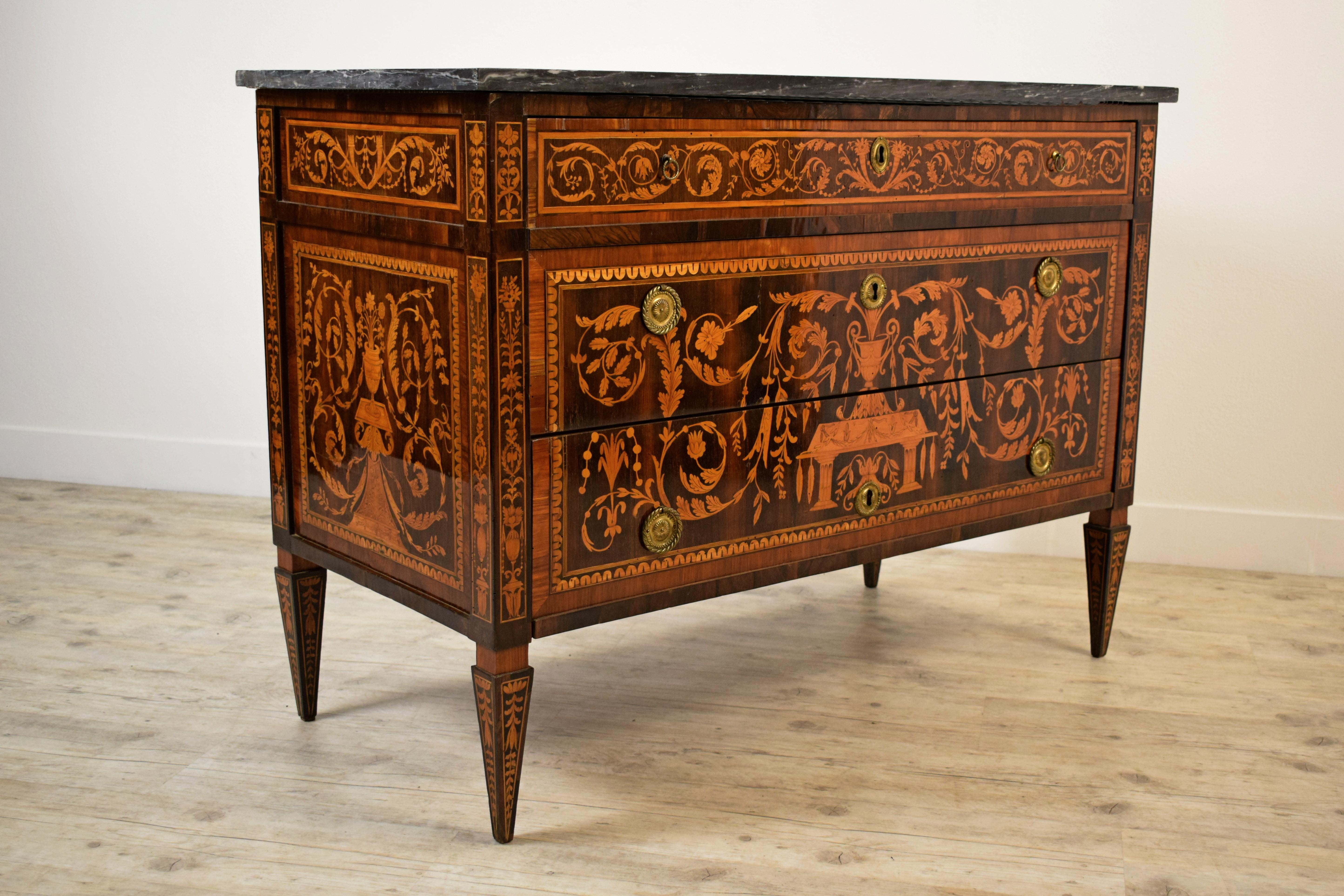 Inlay 18th Century, Italian Neoclassical Inlaid Wood Chest of Drawers For Sale