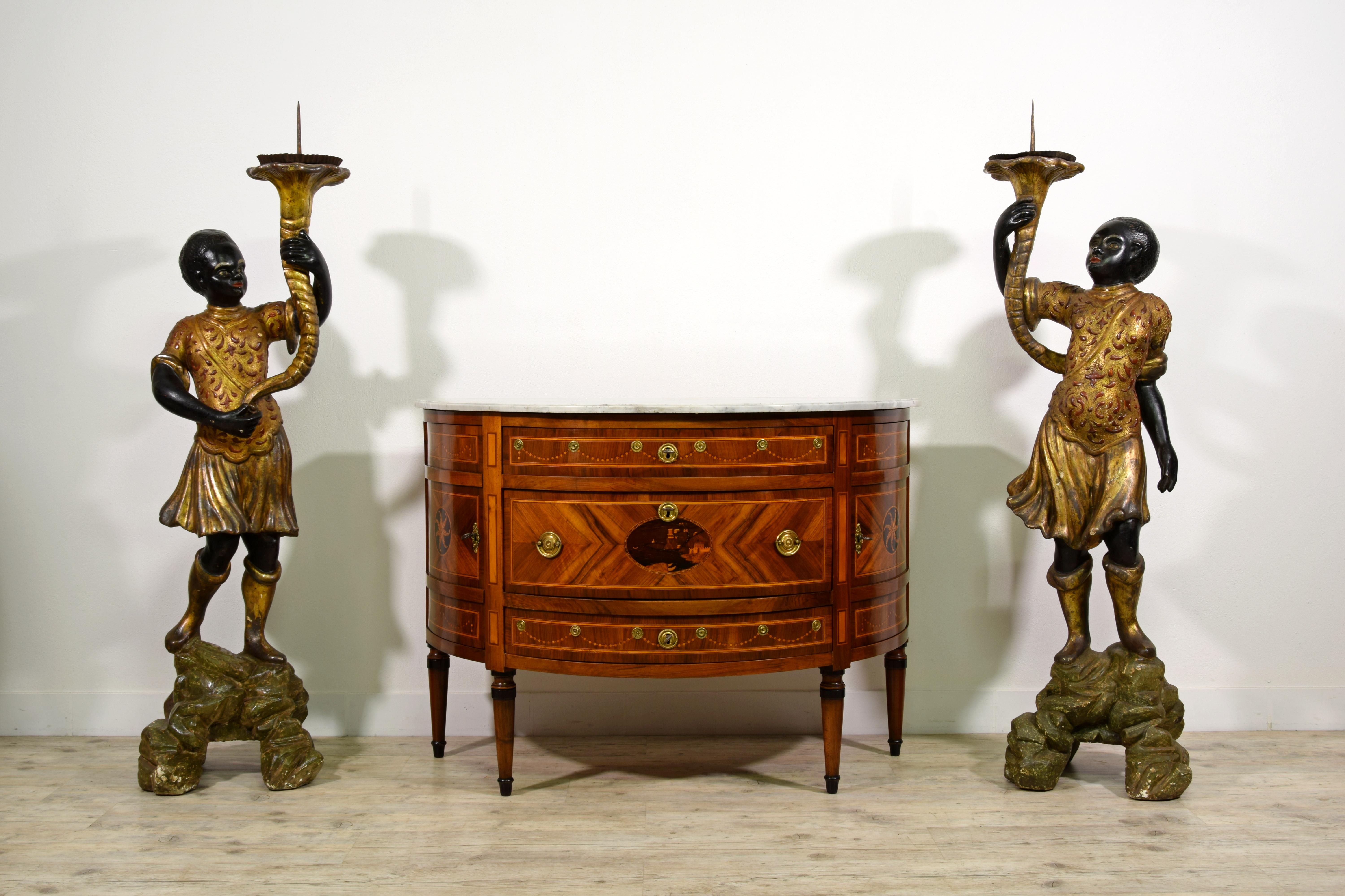 Commode Demi Lune italienne incrustée néoclassique du 18ème siècle en vente 14
