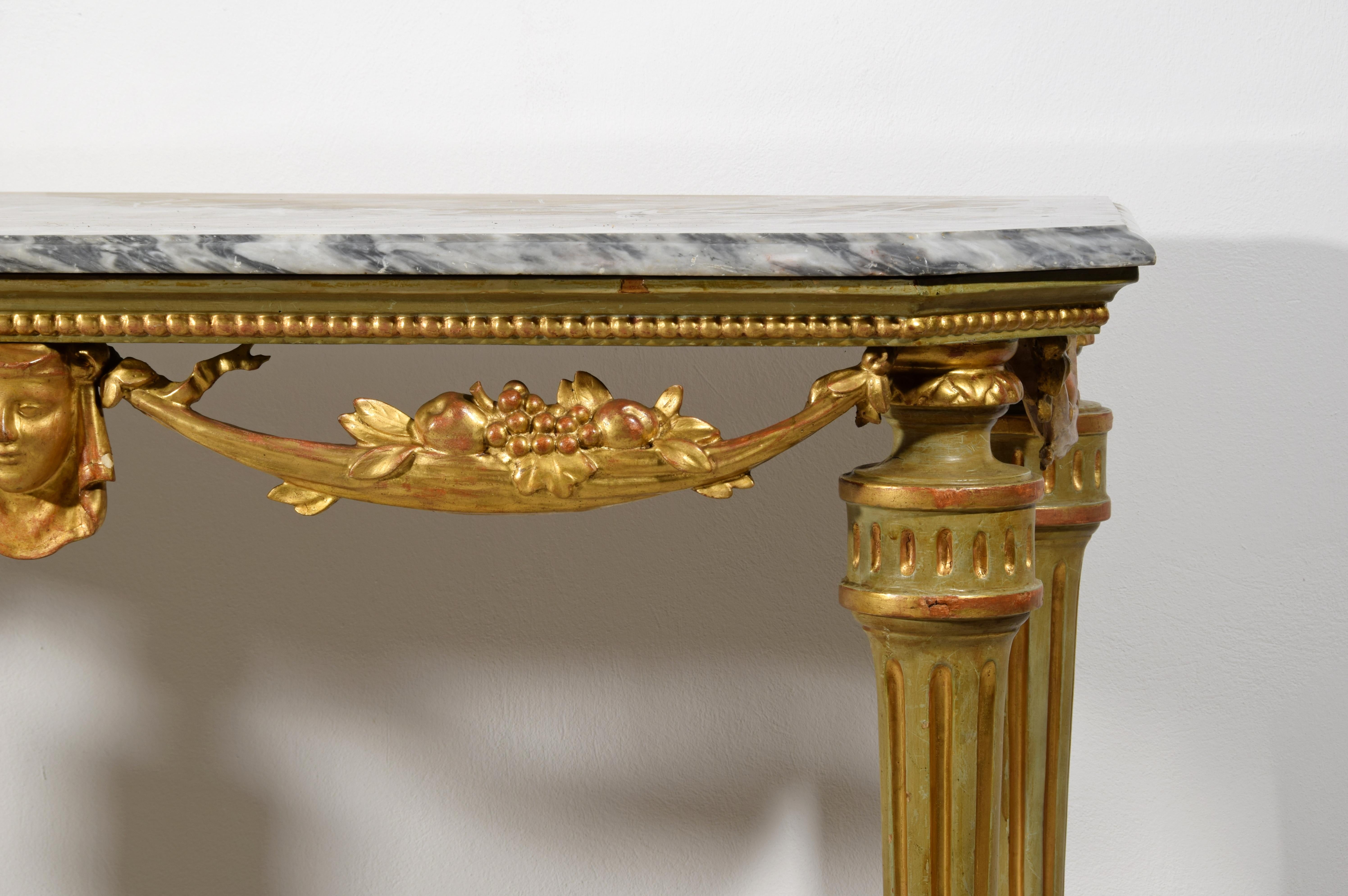 XVIIIe siècle, Table console néoclassique italienne en bois laqué et doré  en vente 8