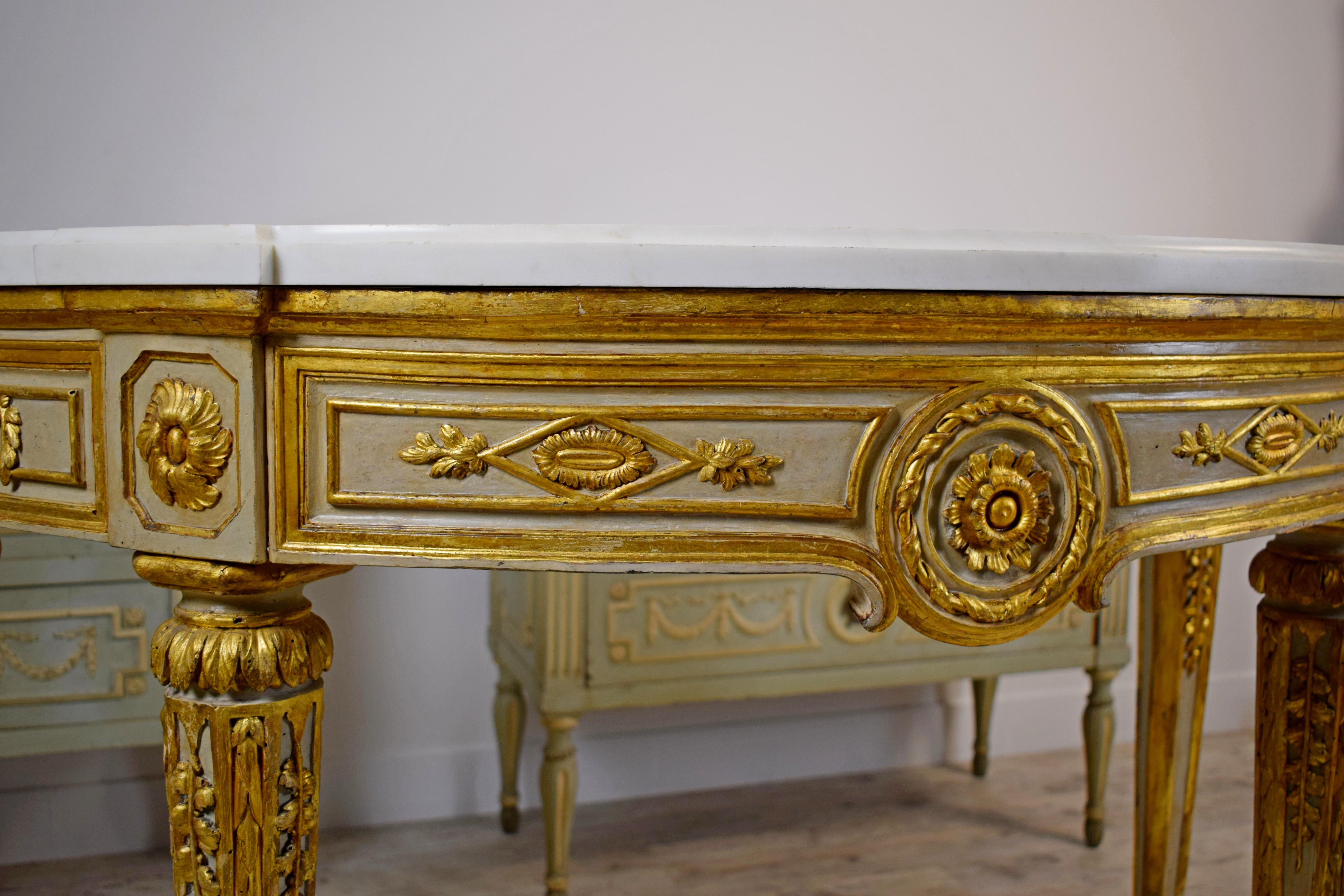 18th Century, Italian Neoclassical Lacquered and Giltwood Console Table For Sale 1