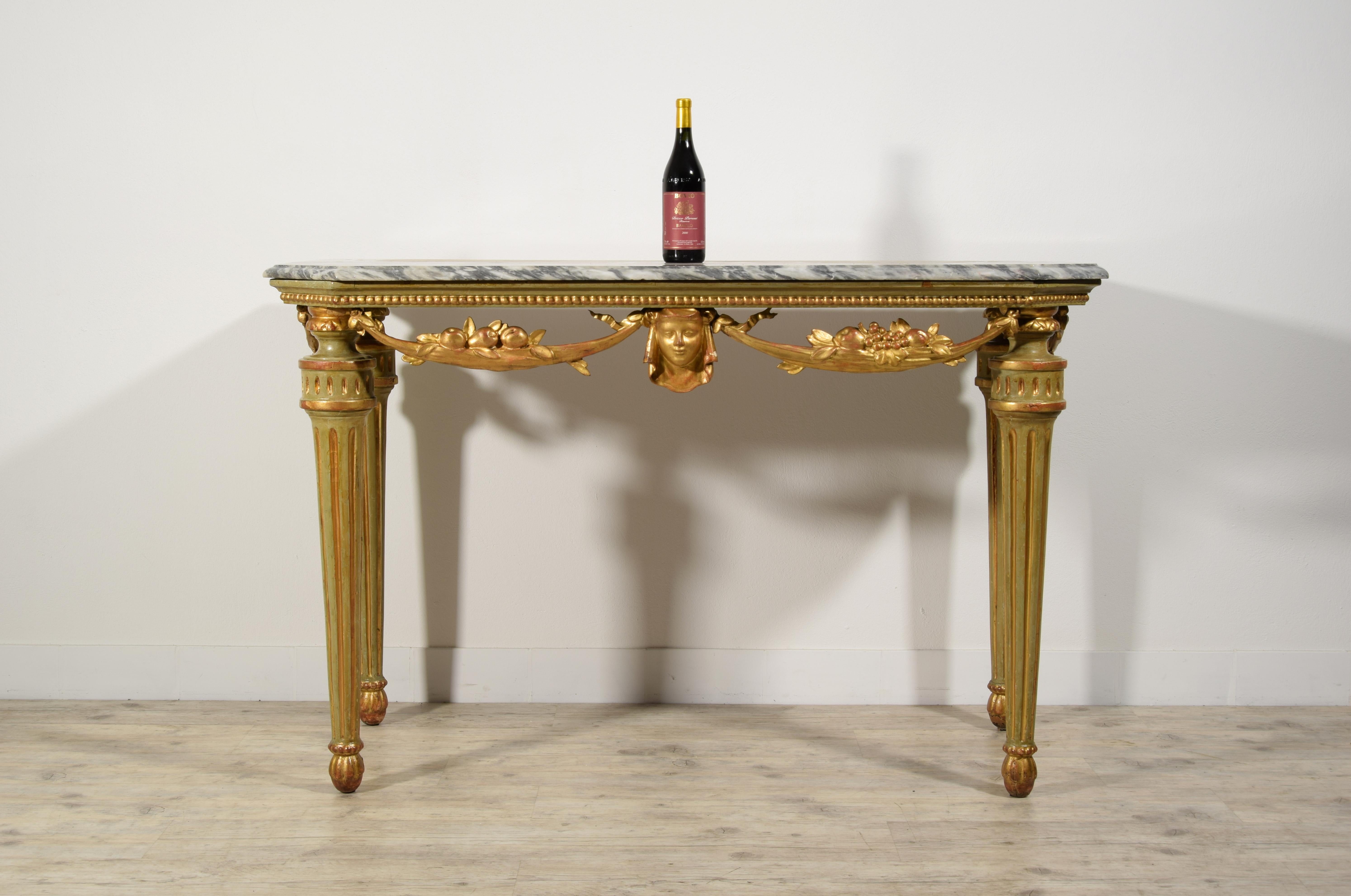 Marbre XVIIIe siècle, Table console néoclassique italienne en bois laqué et doré  en vente