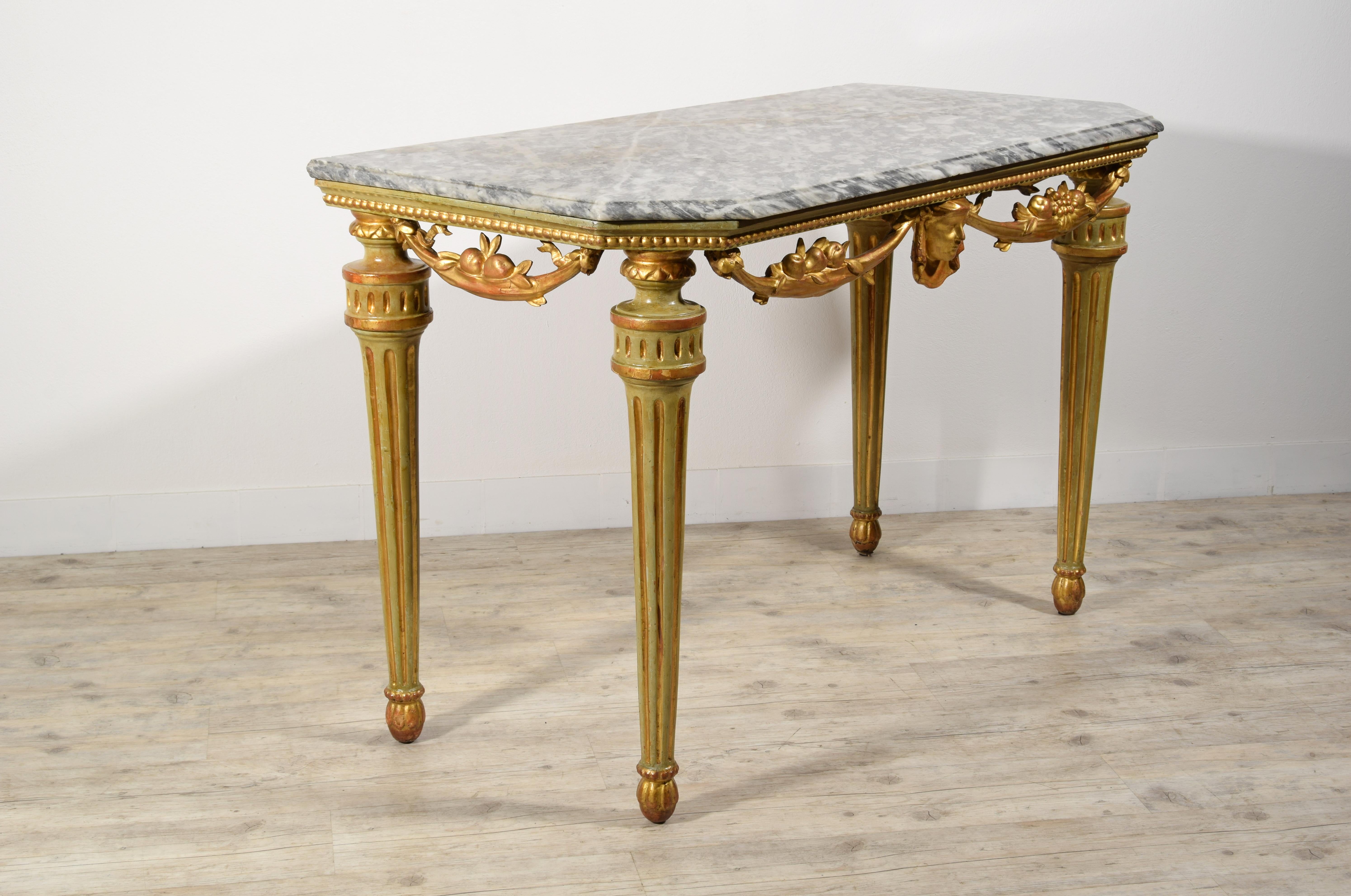 18th Century, Italian Neoclassical Lacquered and Gilt Wood Console Table For Sale 4