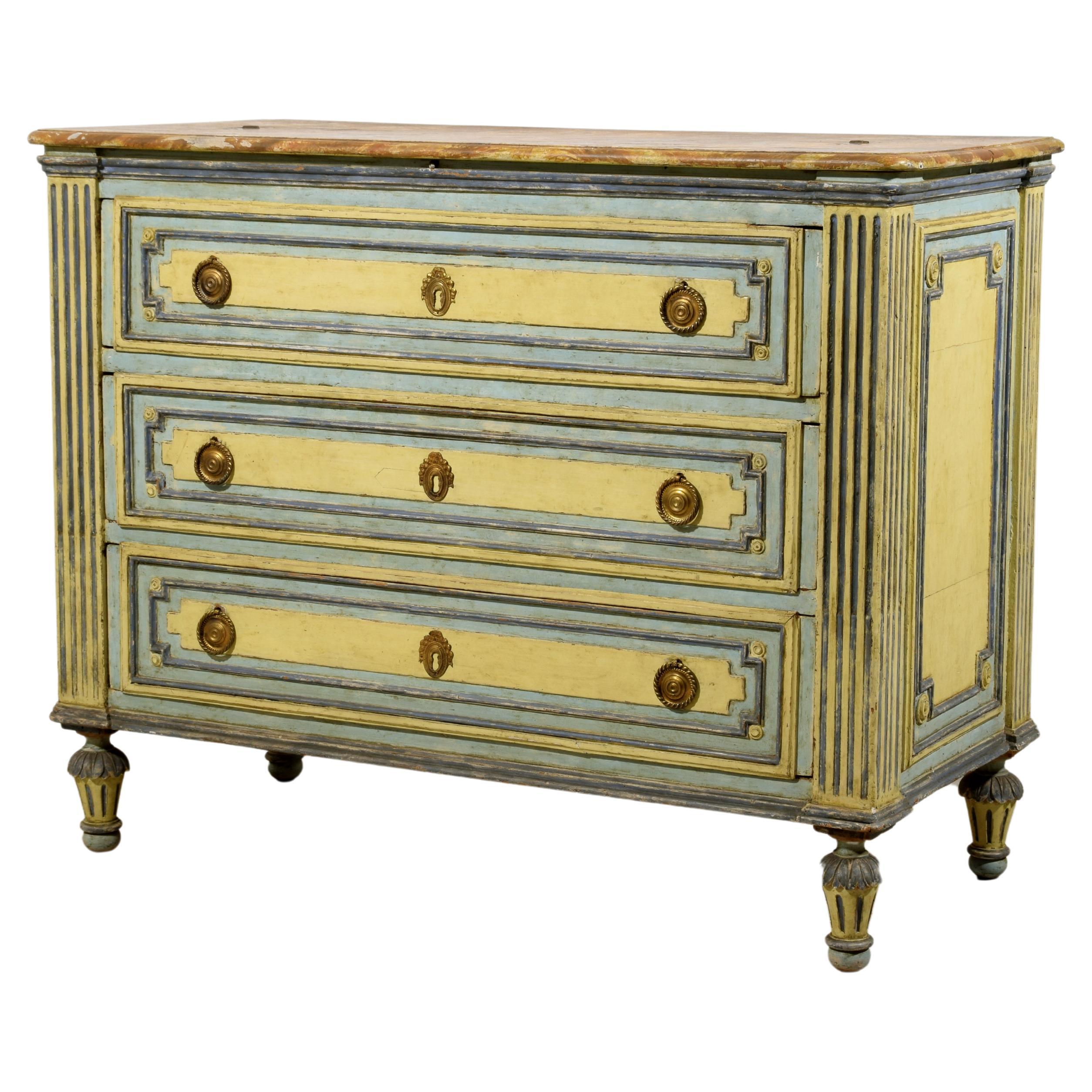 18th century, Italian Neoclassical Lacquered Wood Chest of Drawers 