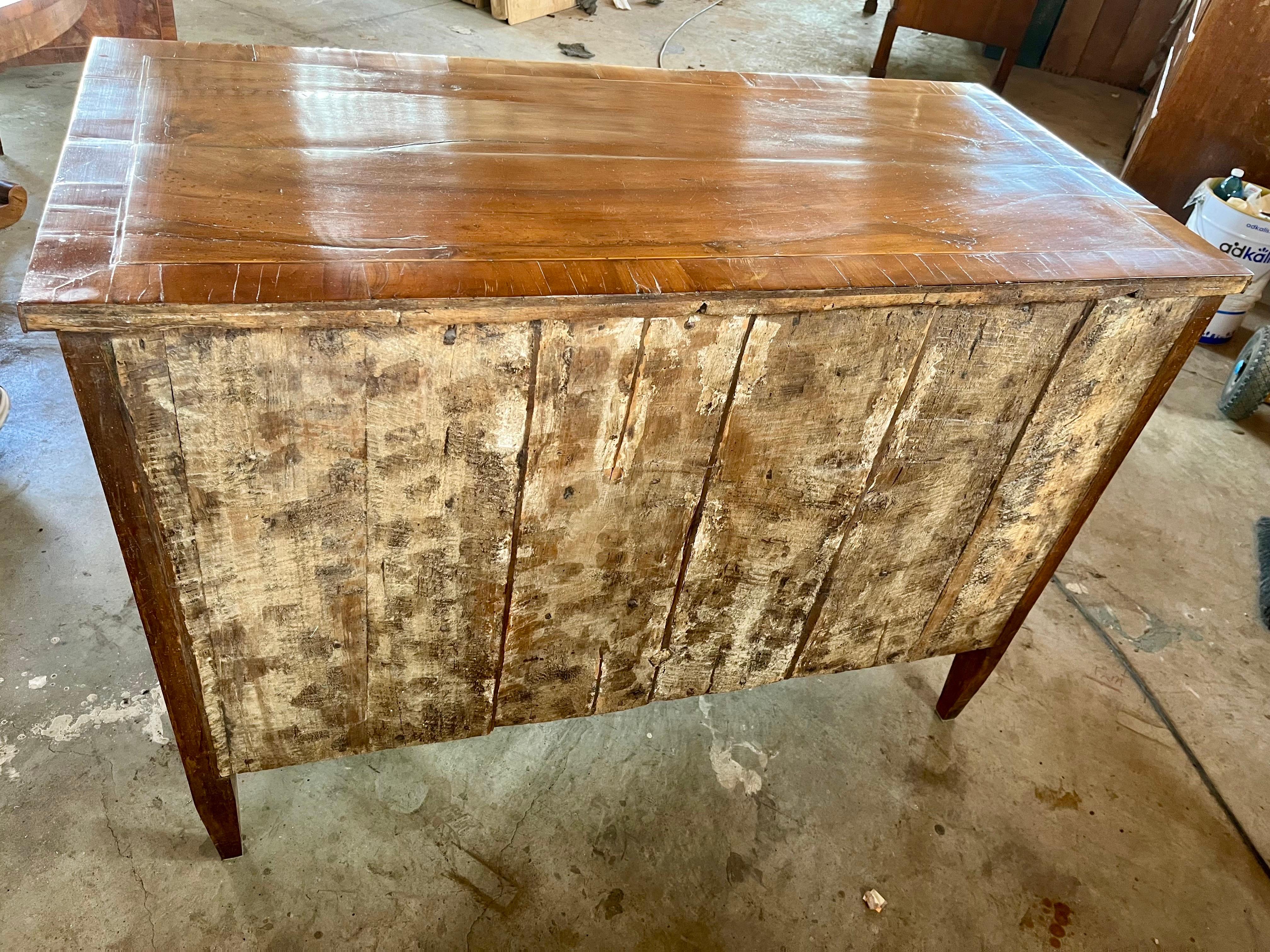 18th Century Italian Neoclassical / Louis XVI Commode For Sale 5