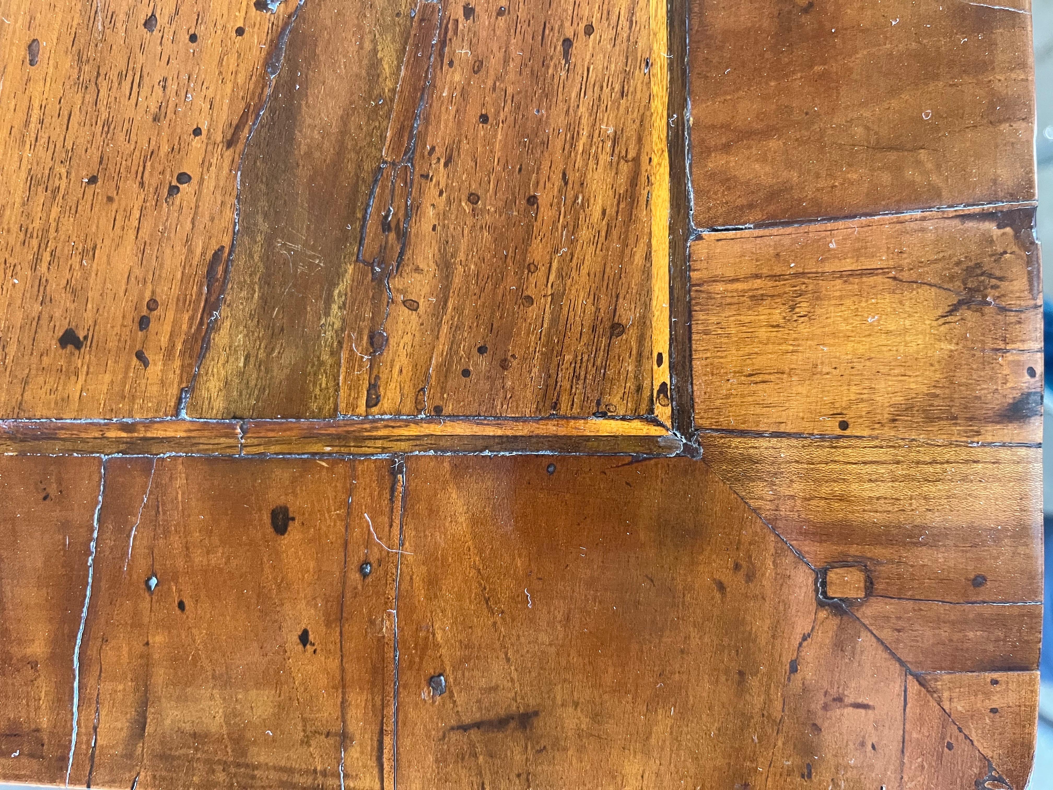 18th Century Italian Neoclassical / Louis XVI Commode For Sale 5