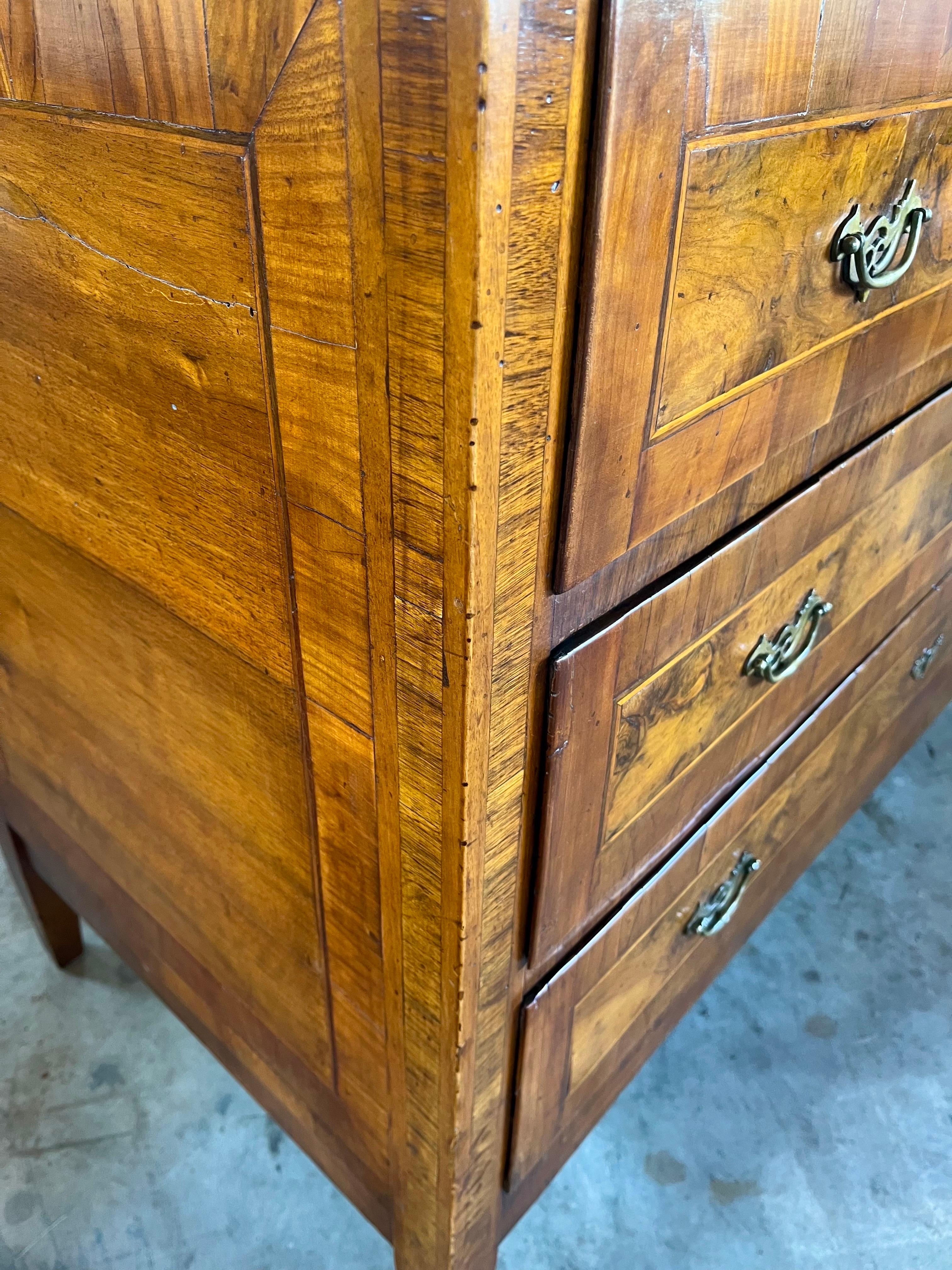 18th Century Italian Neoclassical / Louis XVI Commode For Sale 8