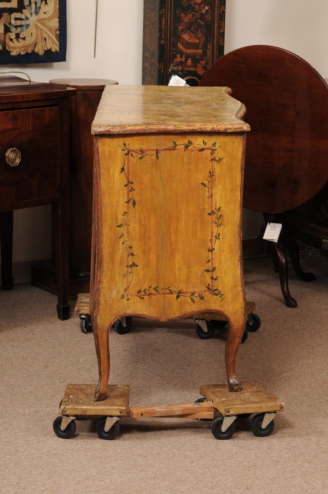 18th Century Italian Neoclassical Painted Commode with 2 Drawers & Ivy Detail For Sale 2