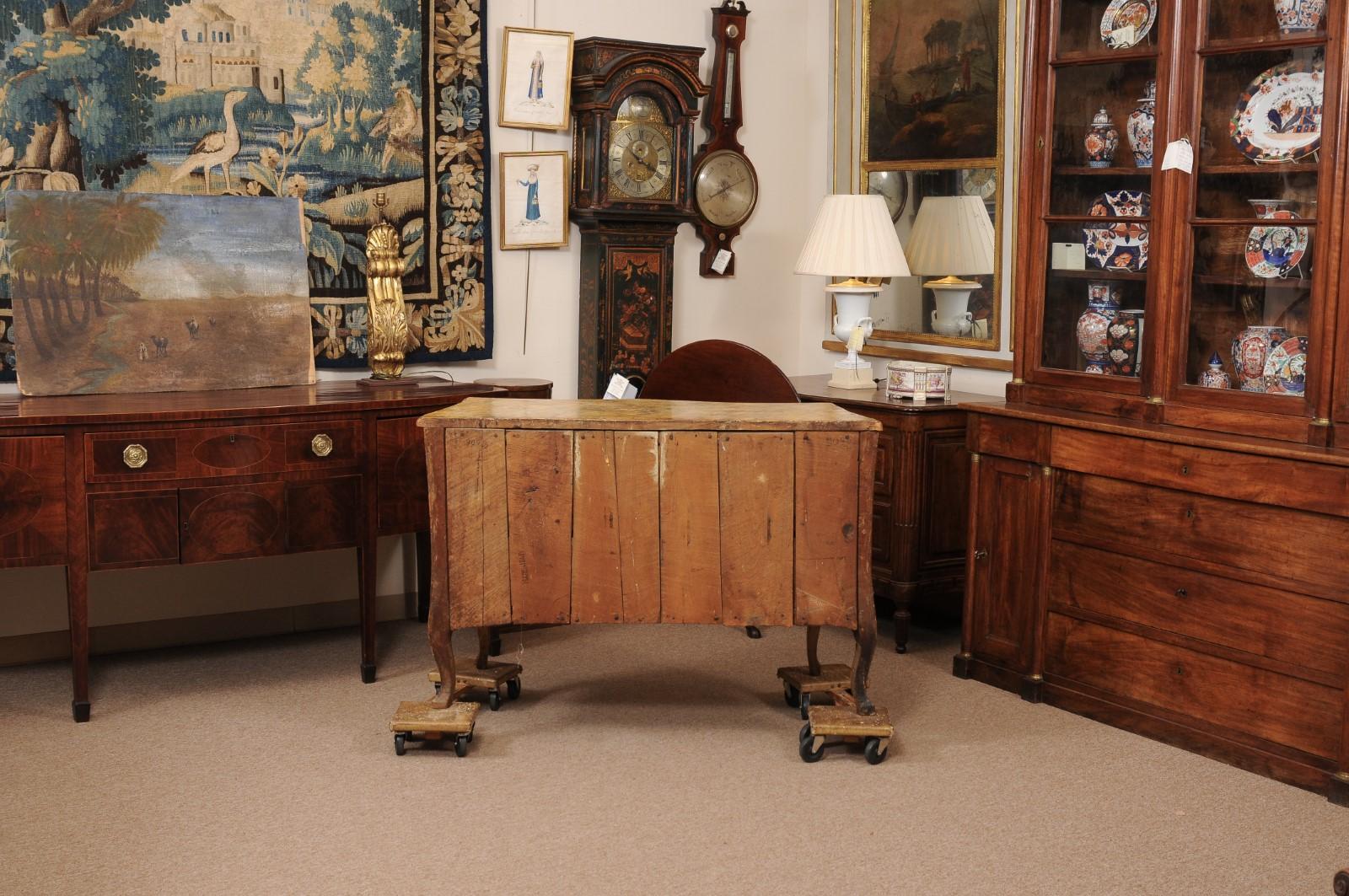 18th Century Italian Neoclassical Painted Commode with 2 Drawers & Ivy Detail For Sale 4