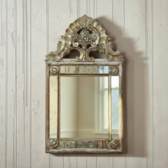 18th Century Italian Neoclassical Period Hand-Carved Giltwood Mirror