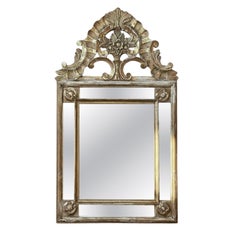 18th Century Italian Neoclassical Period Hand-Carved Giltwood Mirror