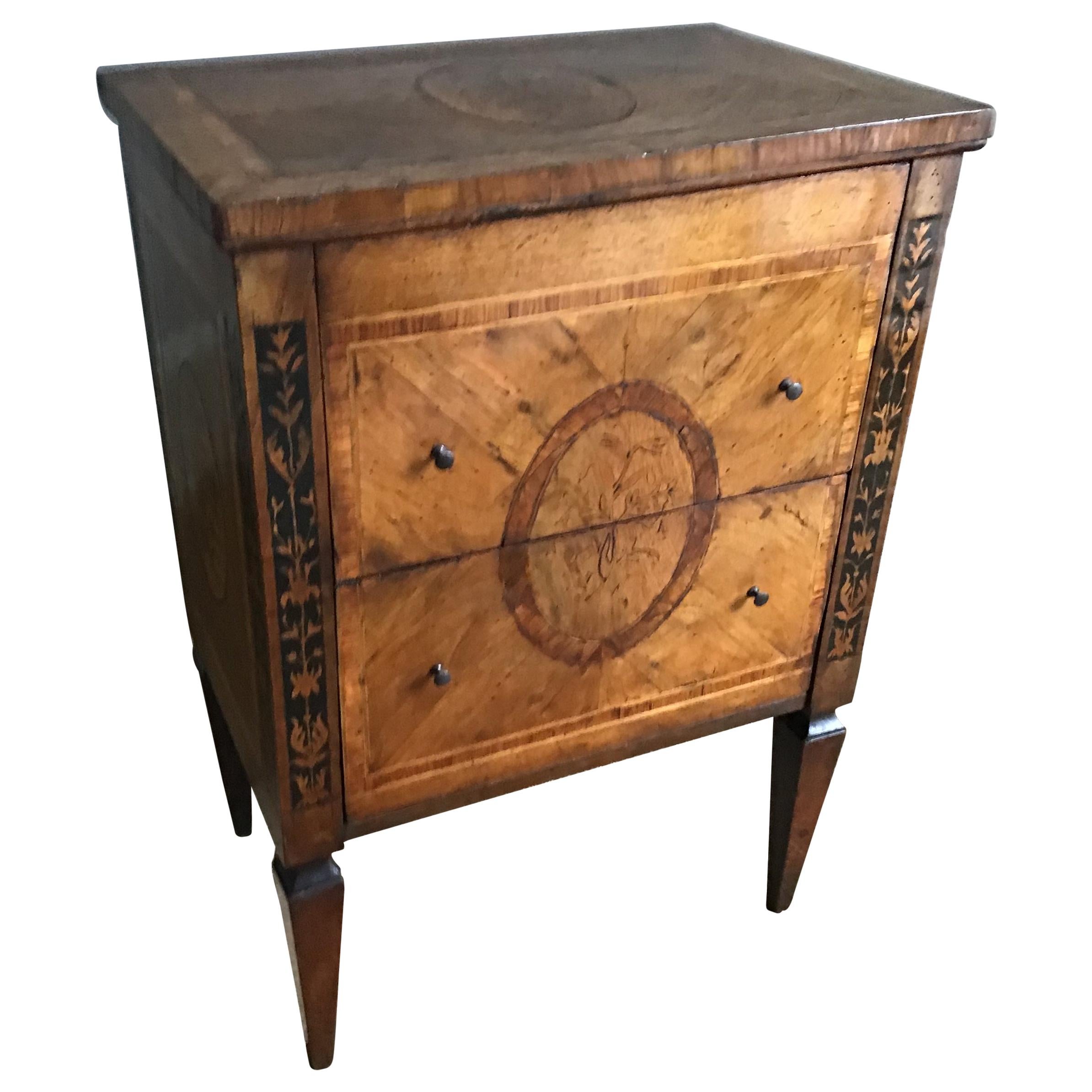18th Century Italian Neoclassical Walnut and Marquetry Commodino For Sale